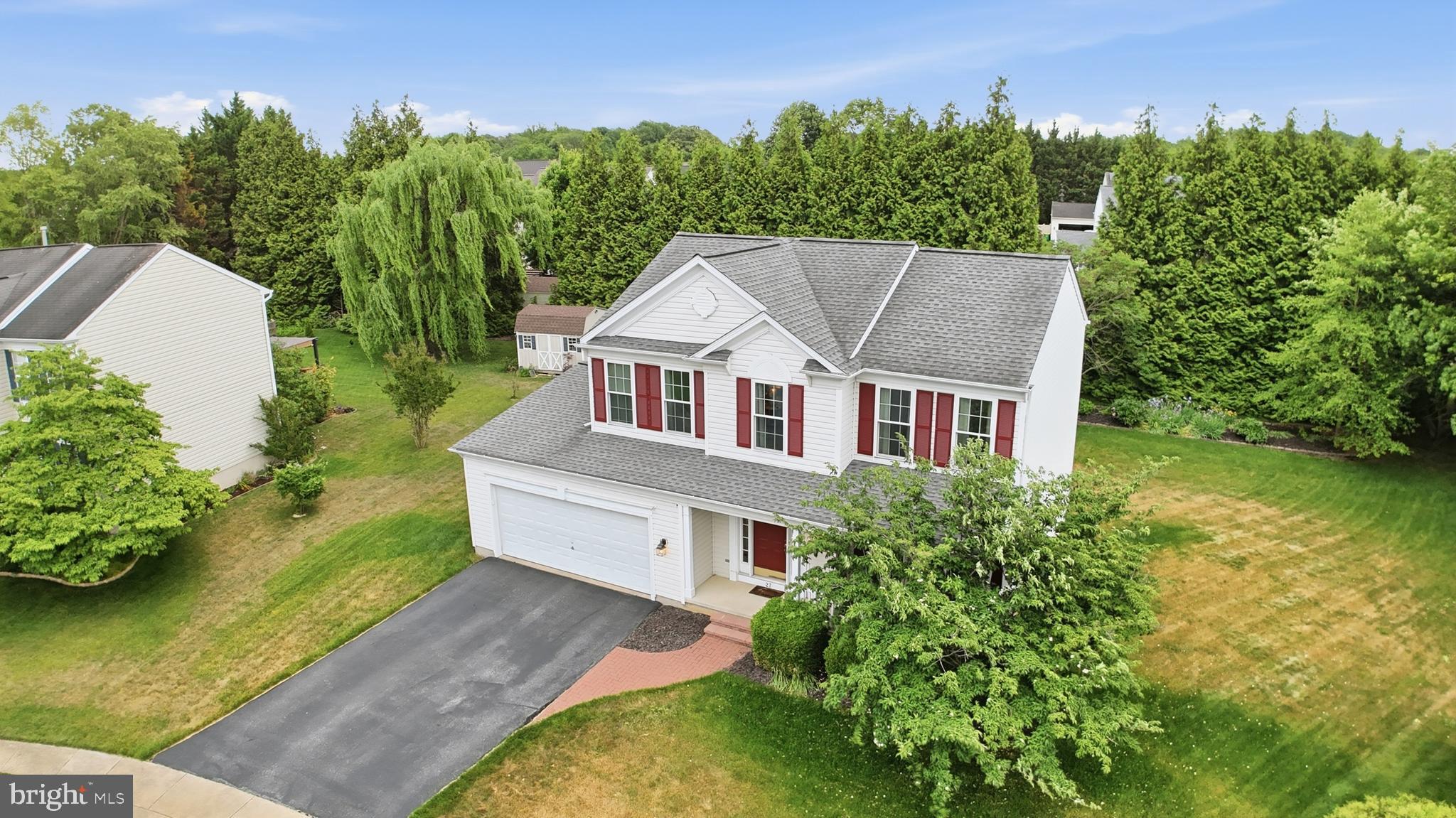 27 E MINGLEWOOD DRIVE