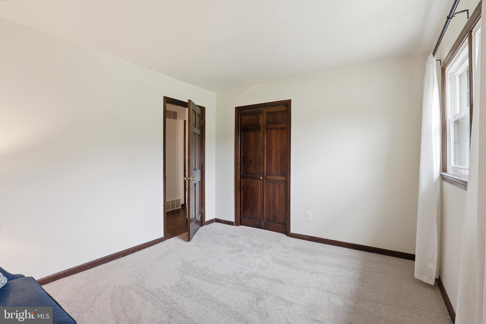 1853 VANDYKE GREENSPRING ROAD
