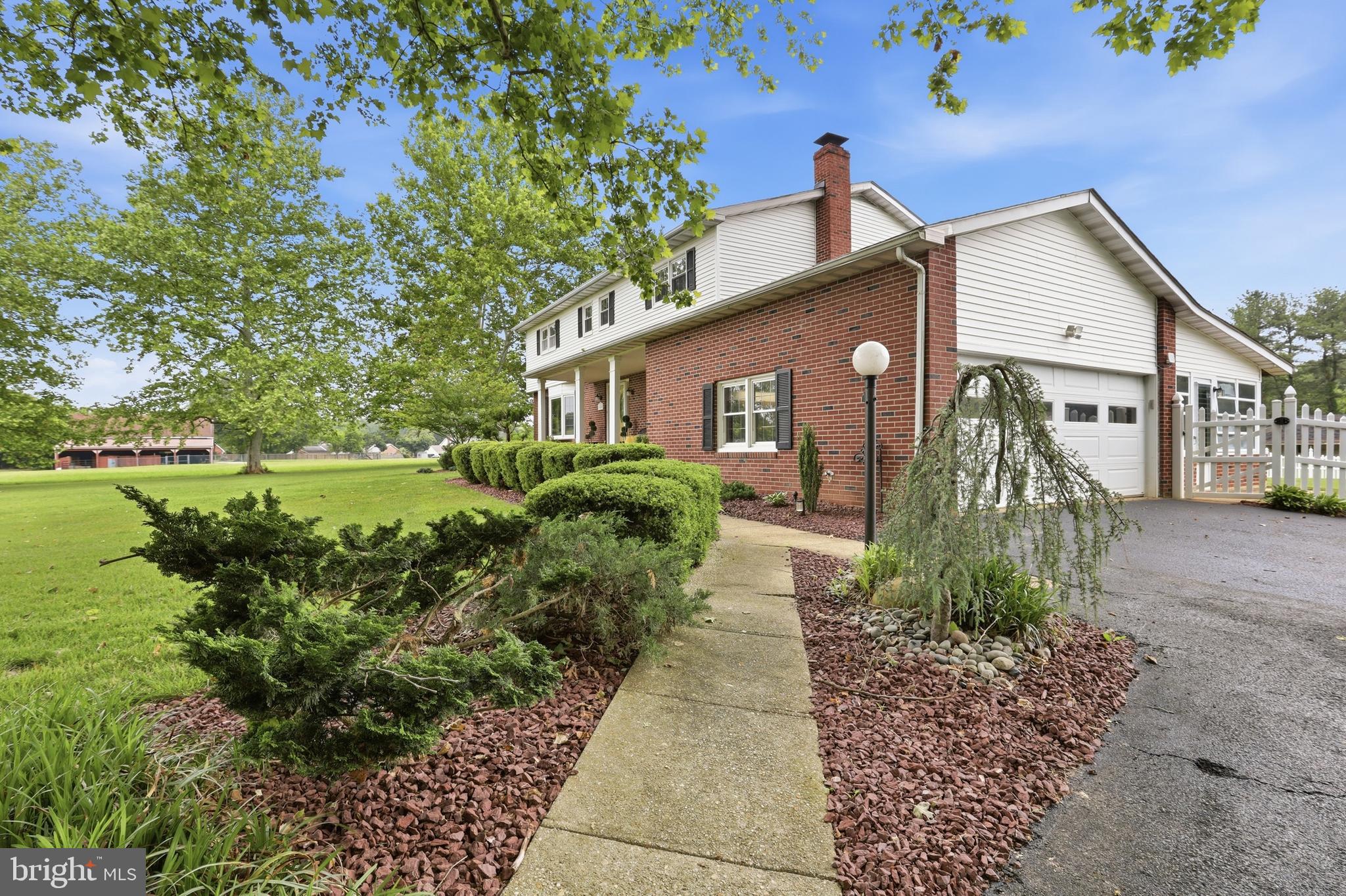 1853 VANDYKE GREENSPRING ROAD