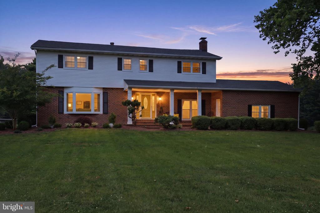 1853 VANDYKE GREENSPRING ROAD