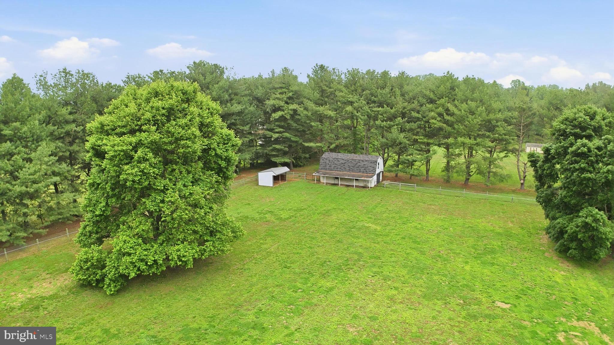 1853 VANDYKE GREENSPRING ROAD