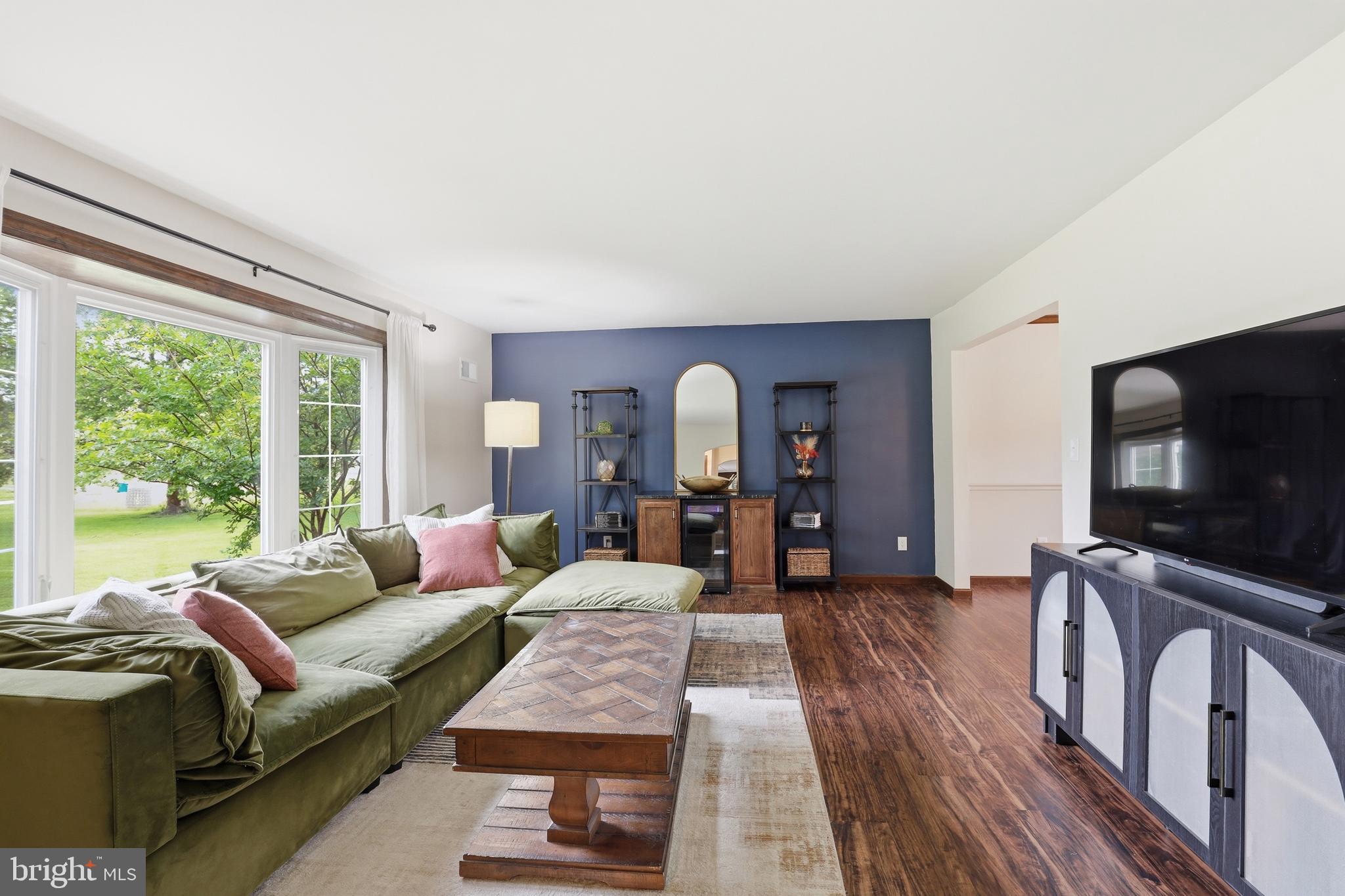 1853 VANDYKE GREENSPRING ROAD