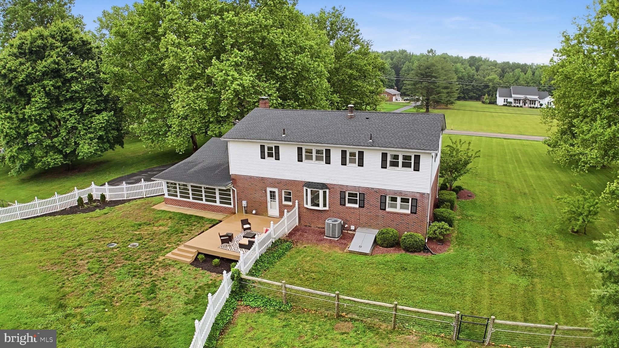 1853 VANDYKE GREENSPRING ROAD
