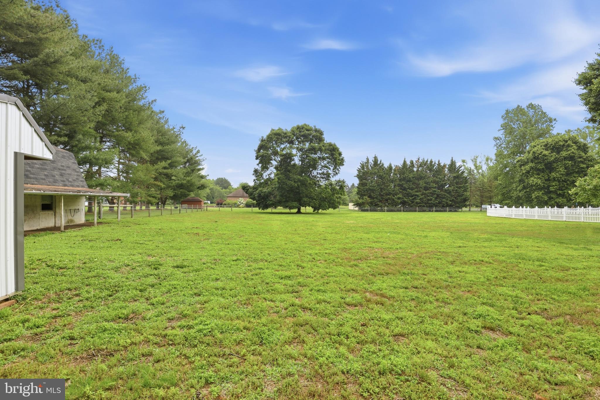1853 VANDYKE GREENSPRING ROAD