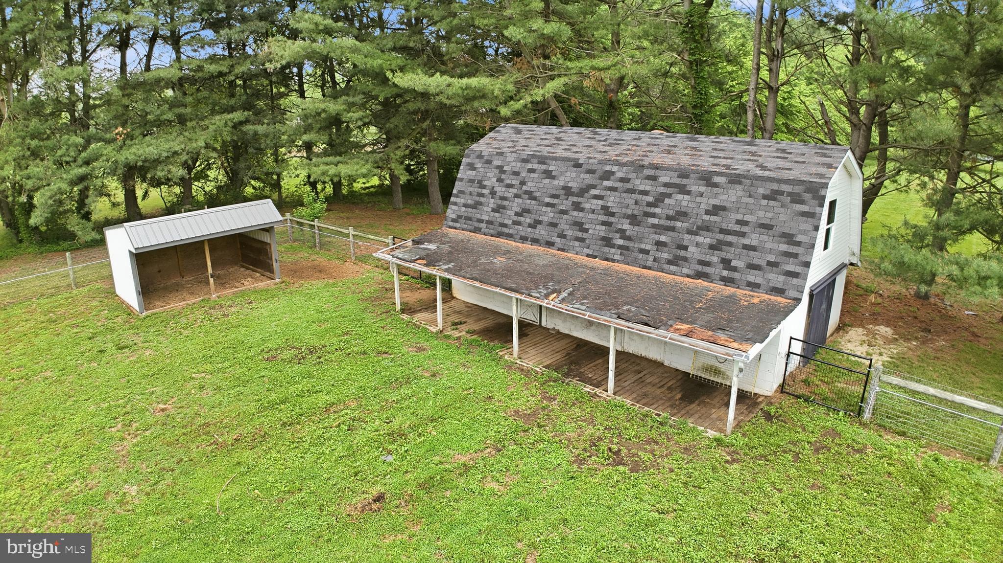 1853 VANDYKE GREENSPRING ROAD