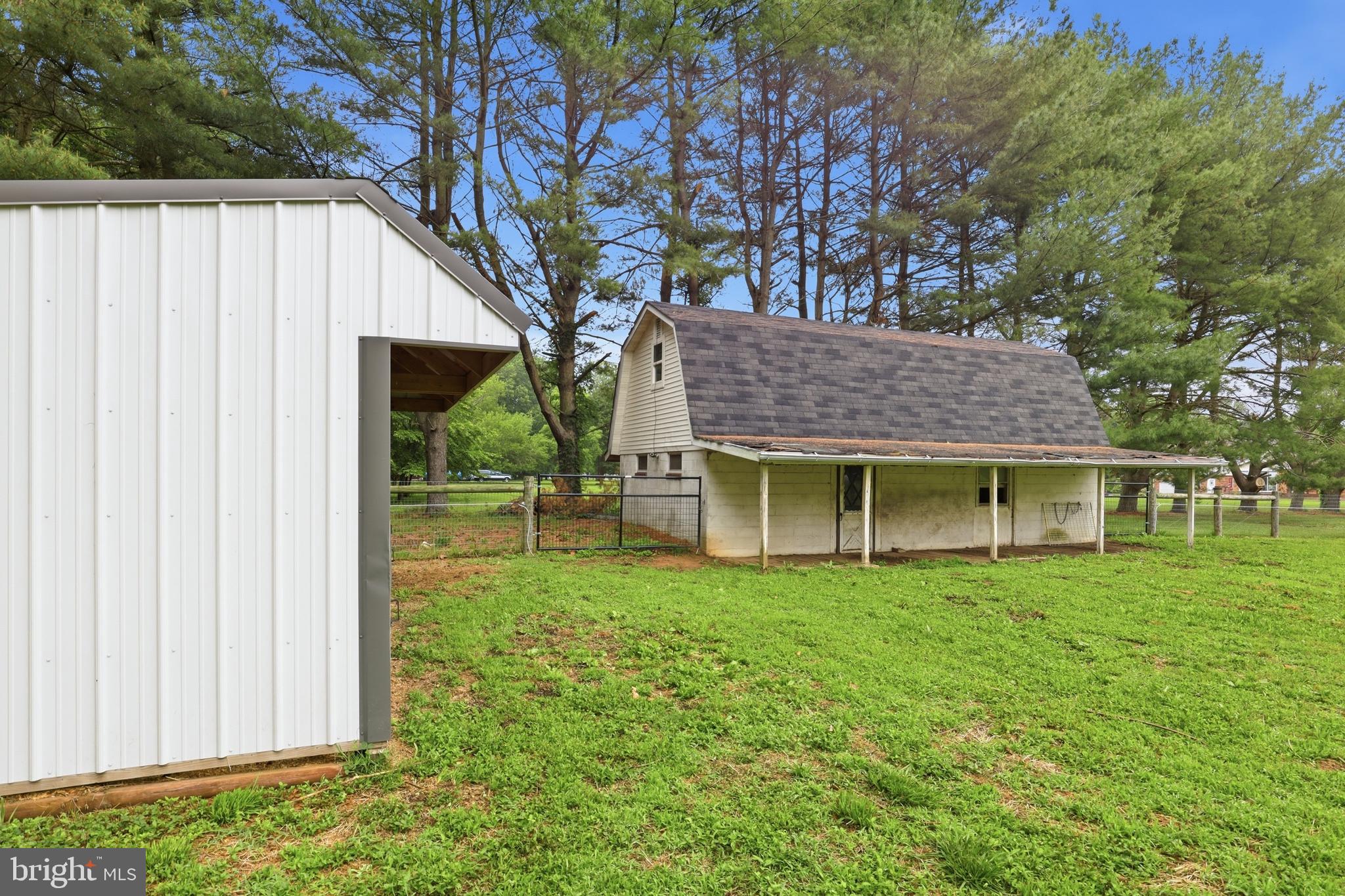 1853 VANDYKE GREENSPRING ROAD