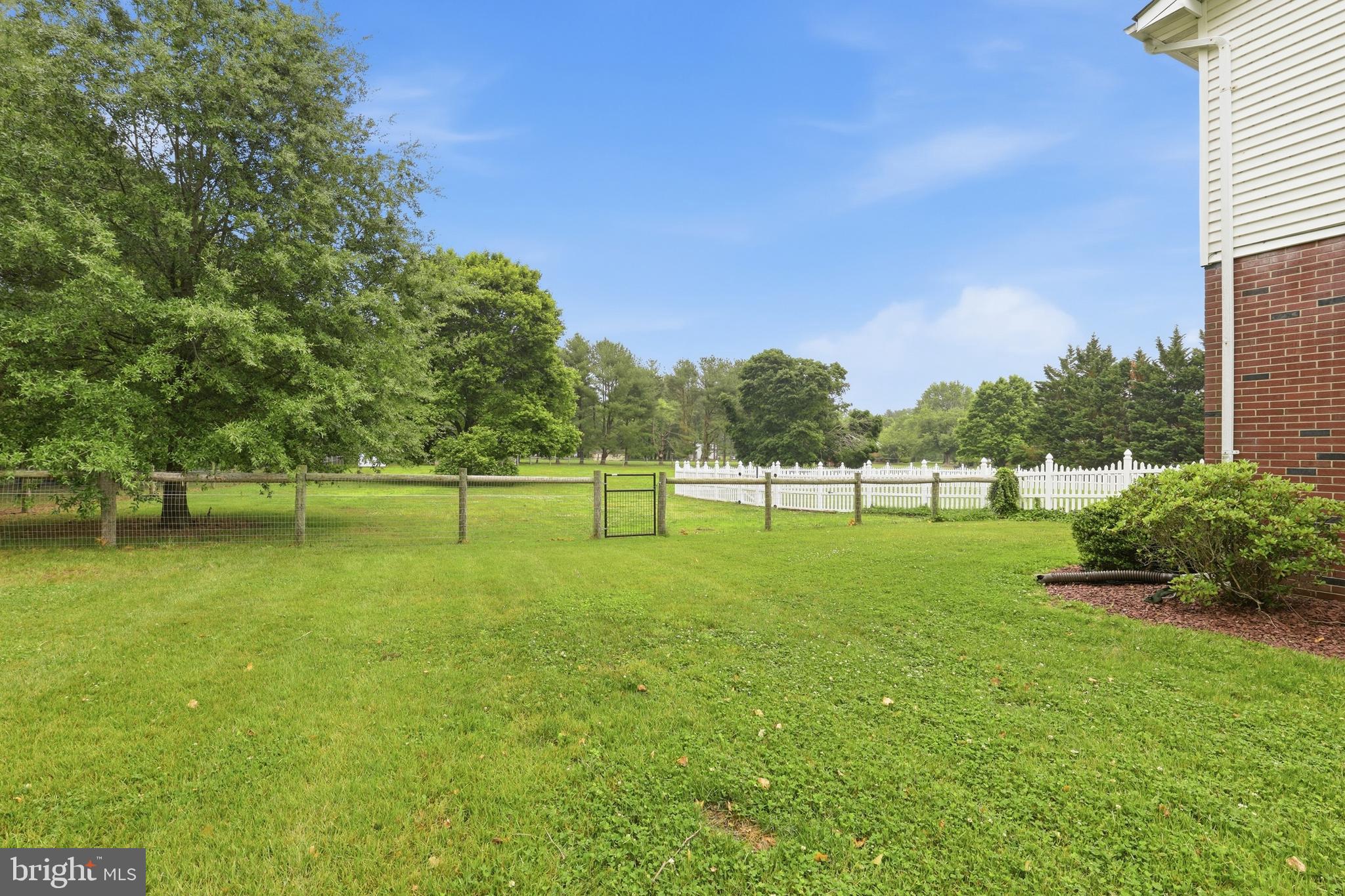 1853 VANDYKE GREENSPRING ROAD