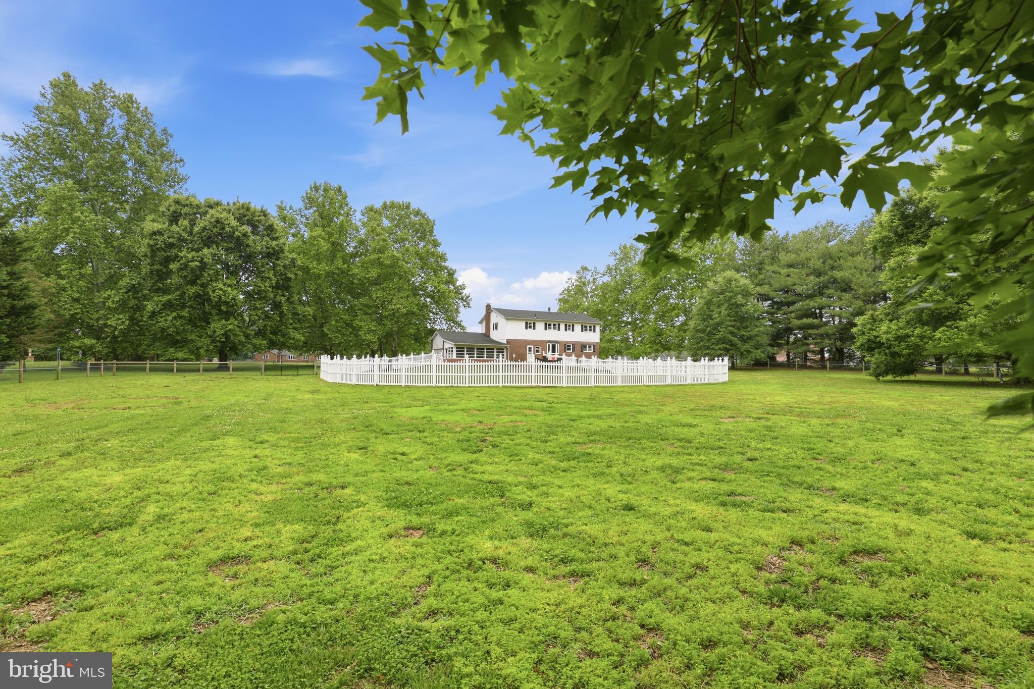 1853 VANDYKE GREENSPRING ROAD