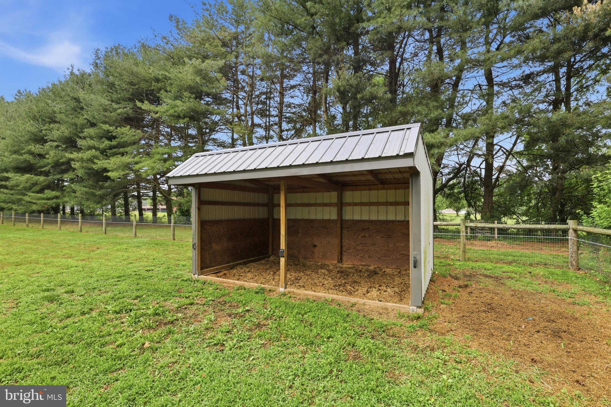 1853 VANDYKE GREENSPRING ROAD