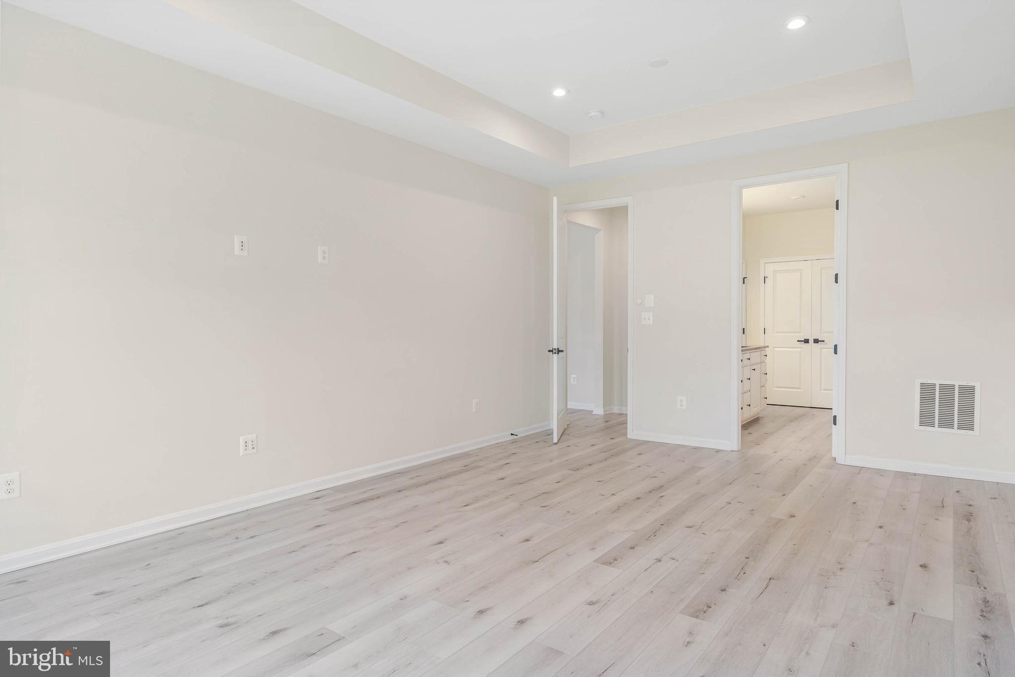 20202 GREYTHORNE LANE