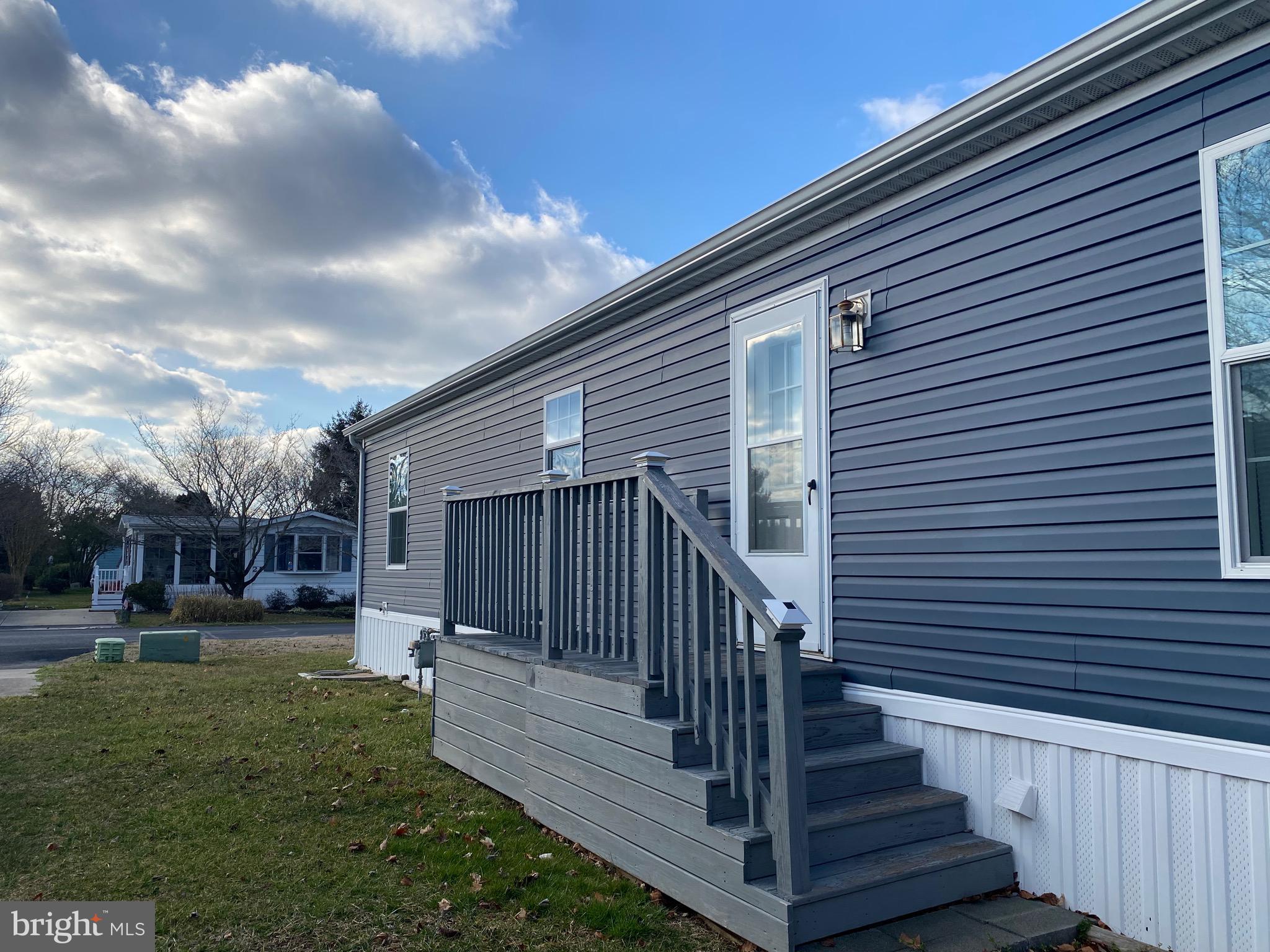 22 BRISTOL WAY 55821