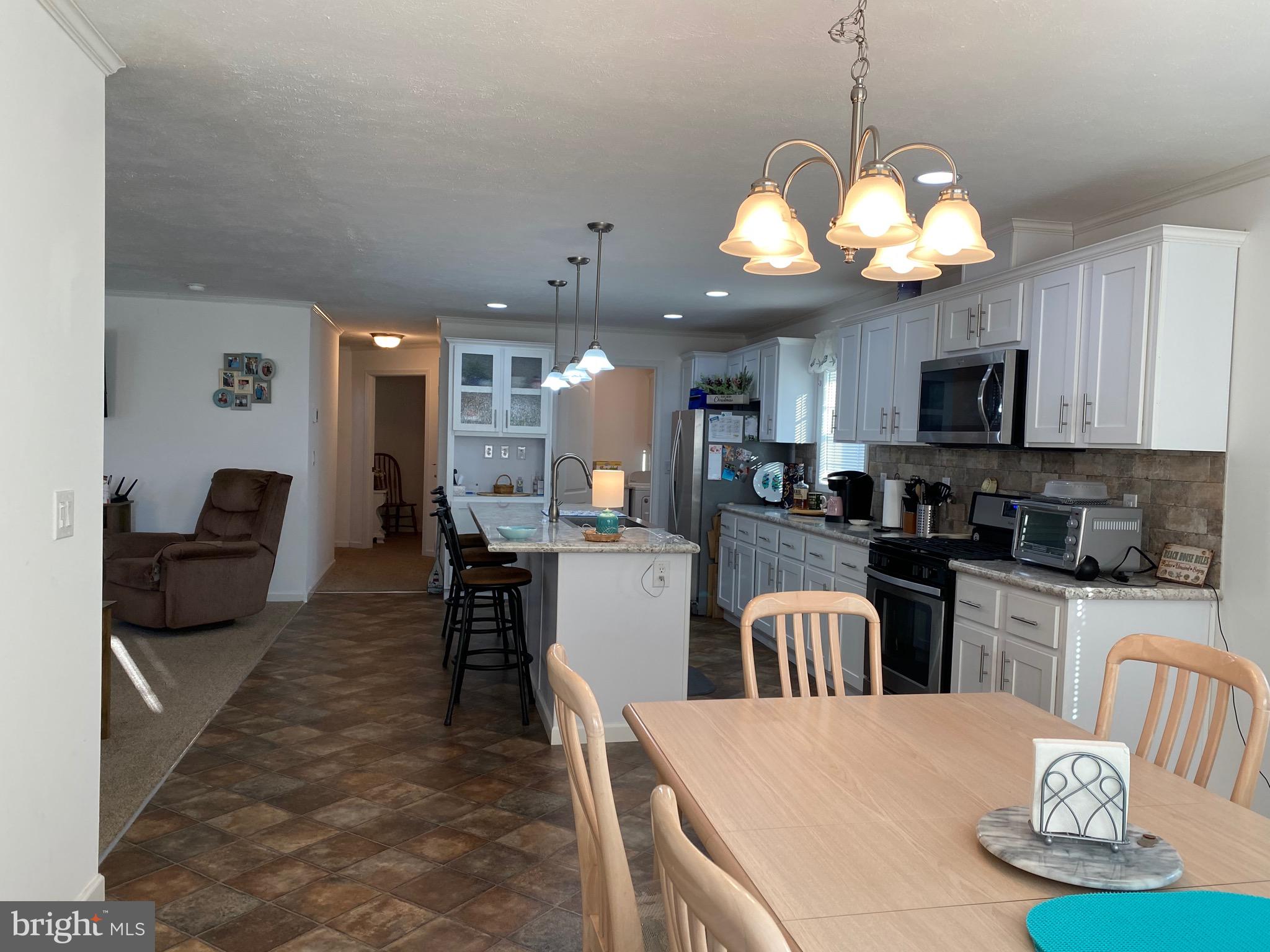 22 BRISTOL WAY 55821