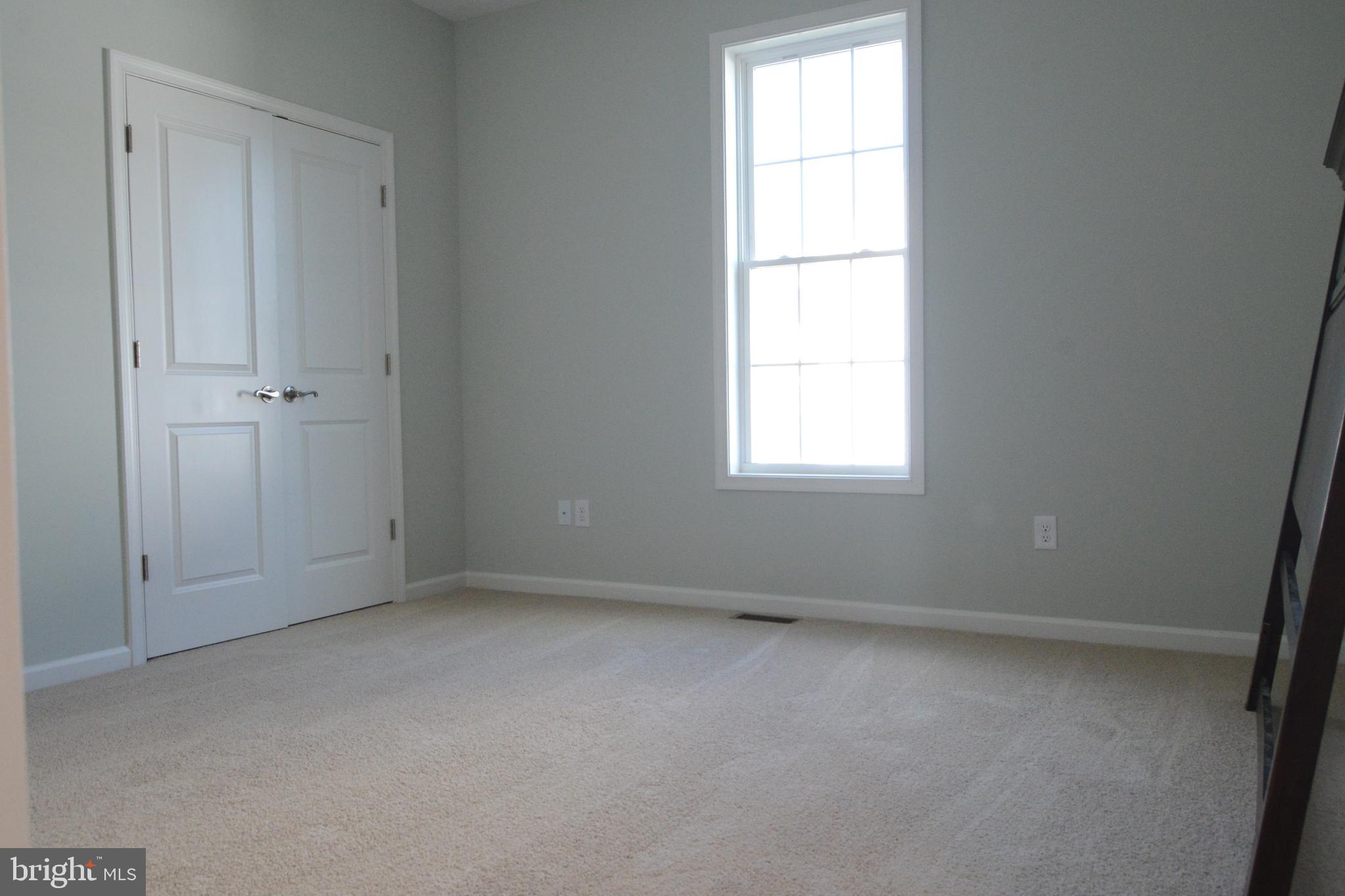6 PLANTATION COURT