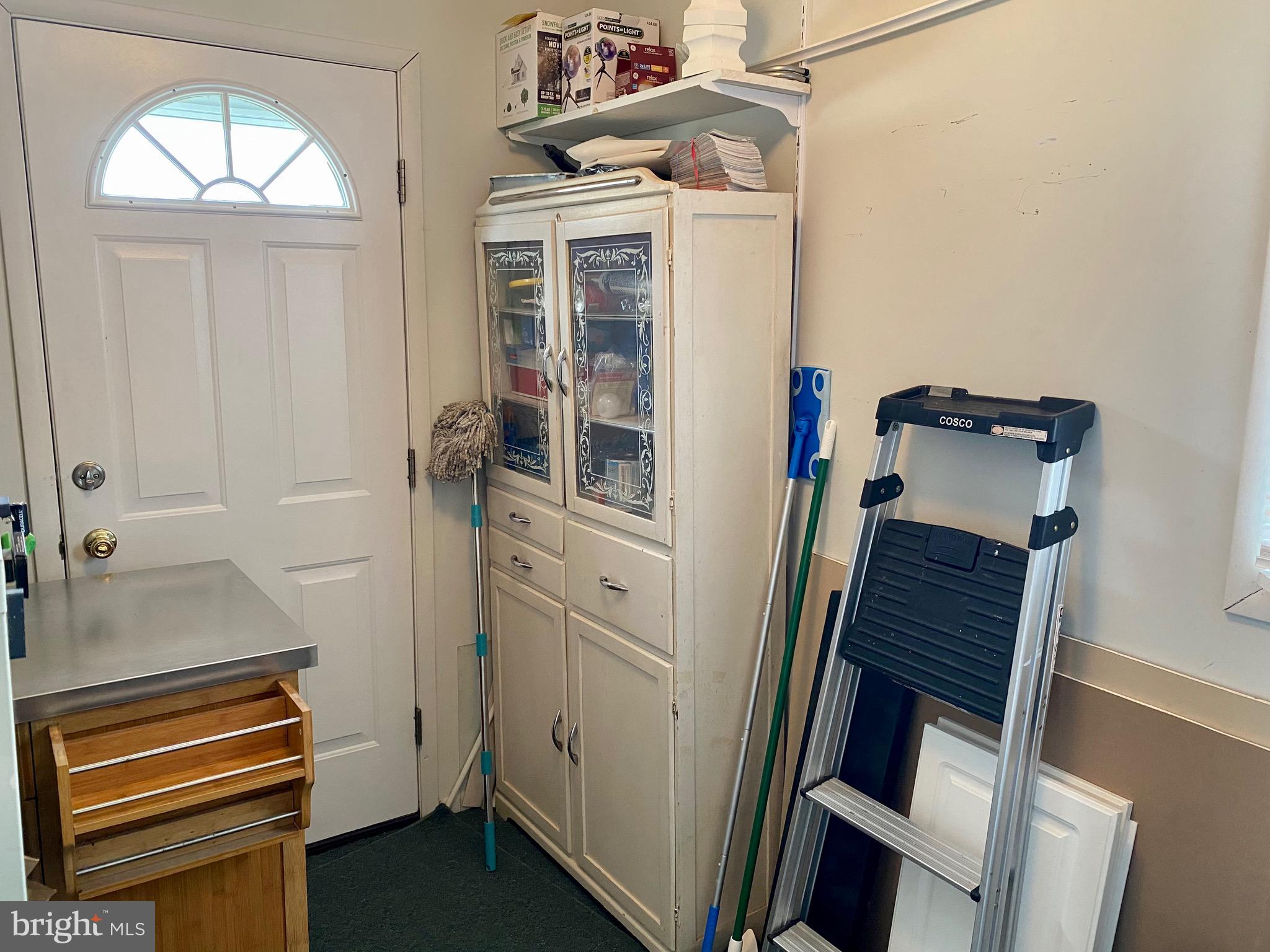 21787 D ST 13592