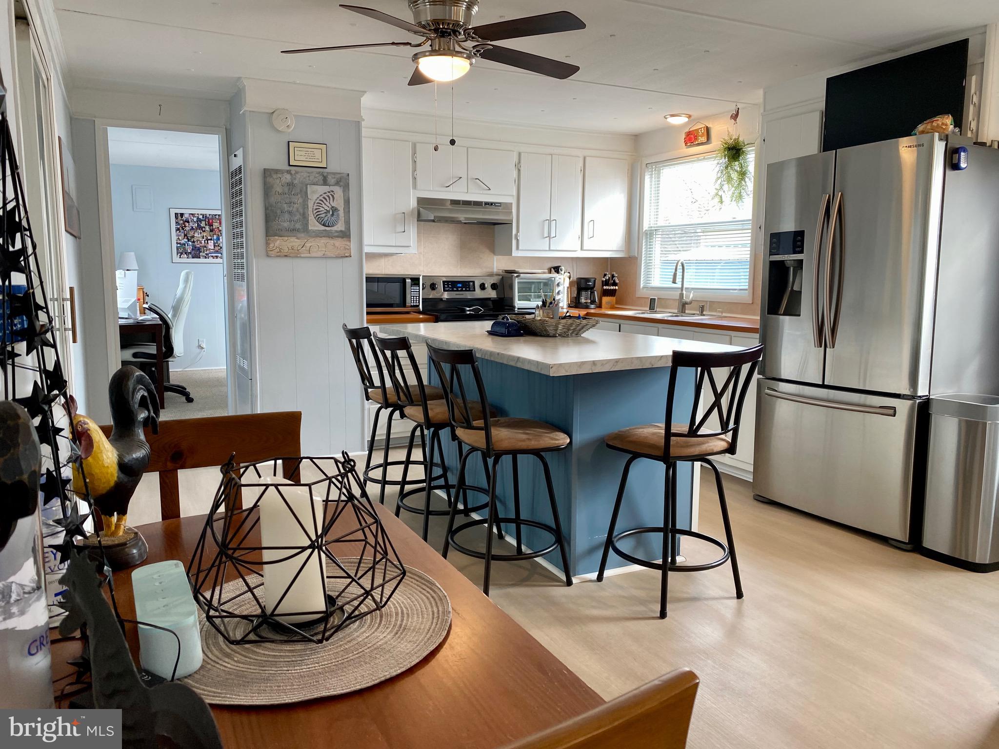 21787 D ST 13592
