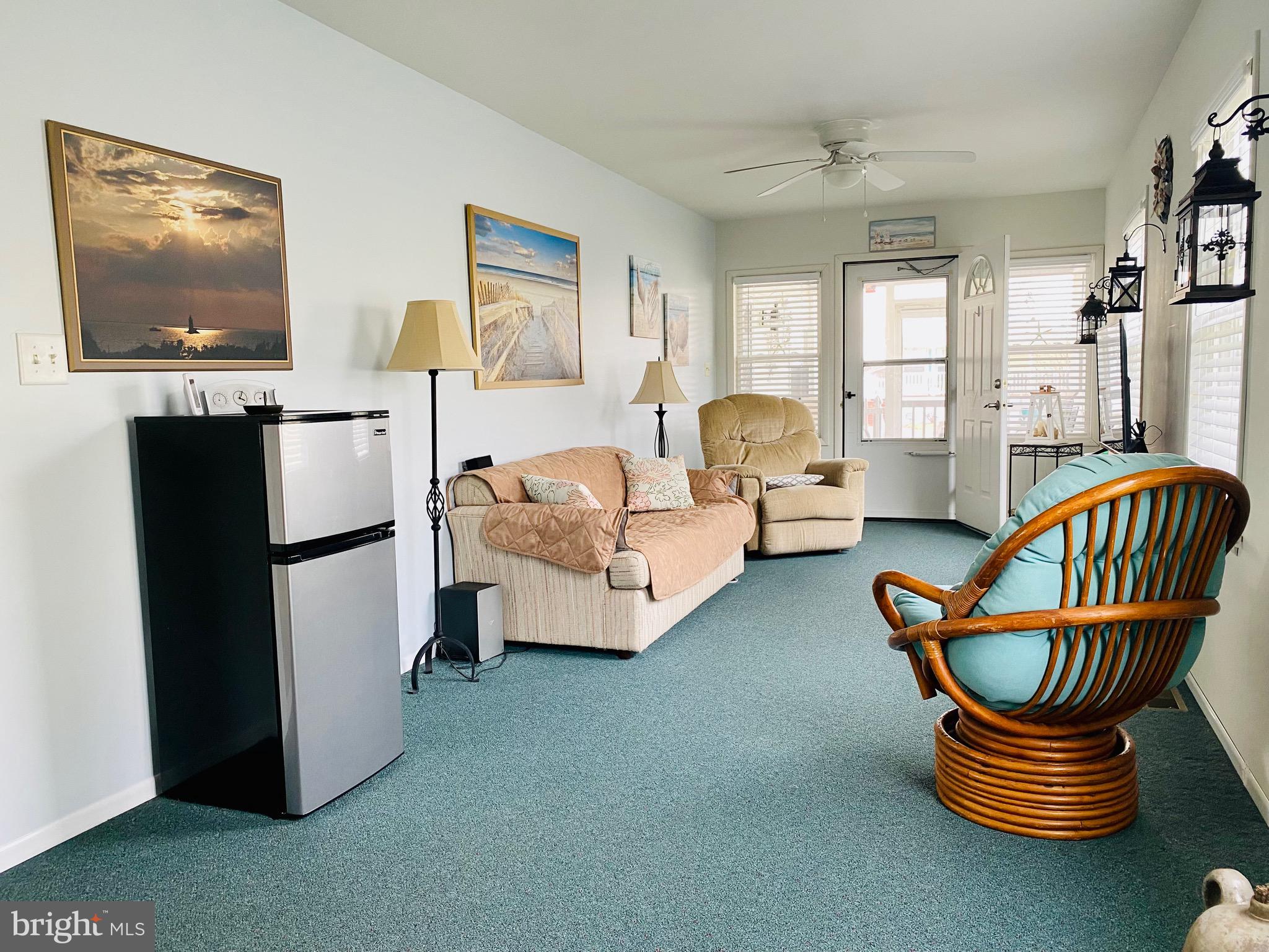 21787 D ST 13592