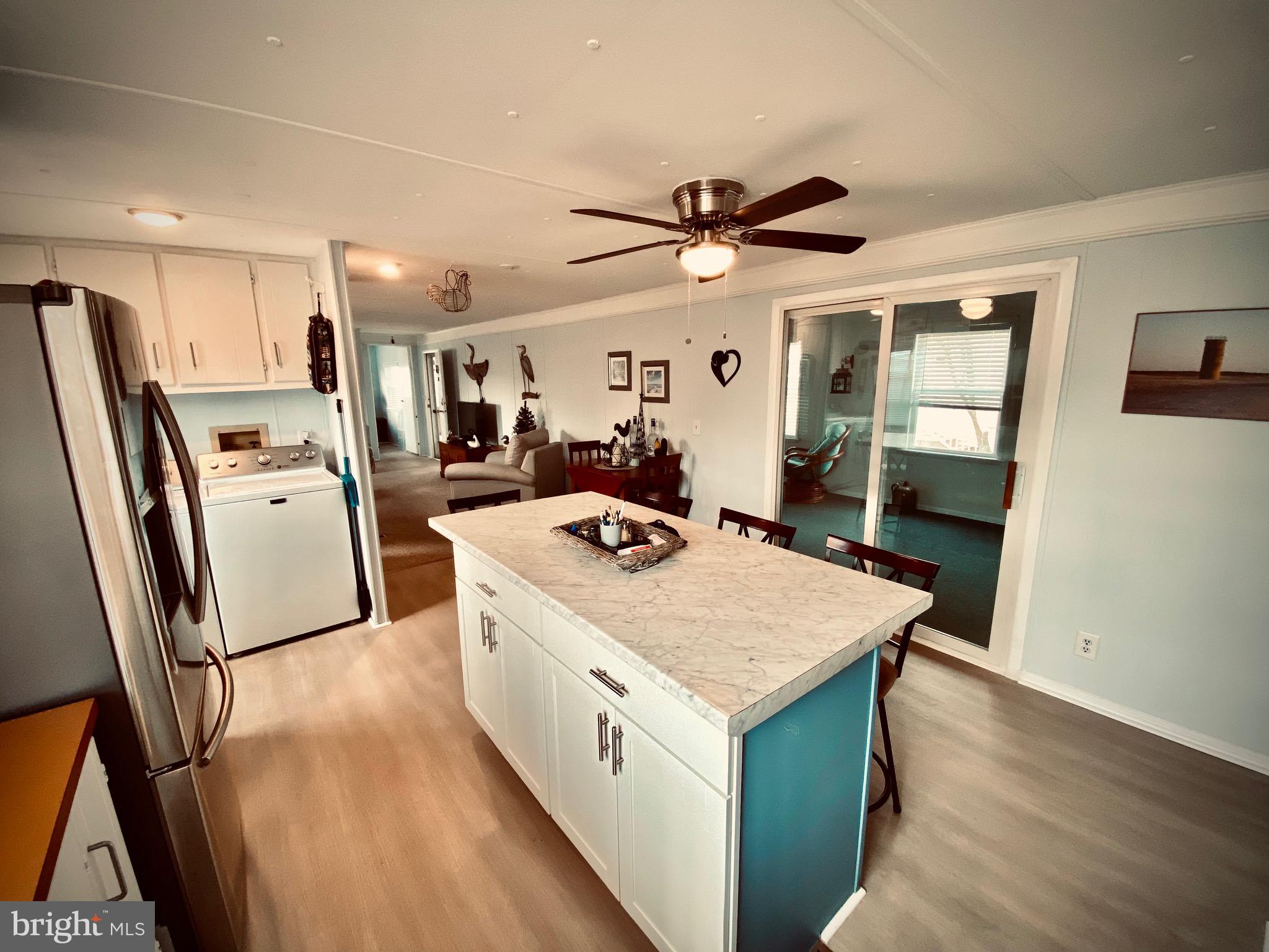 21787 D ST 13592