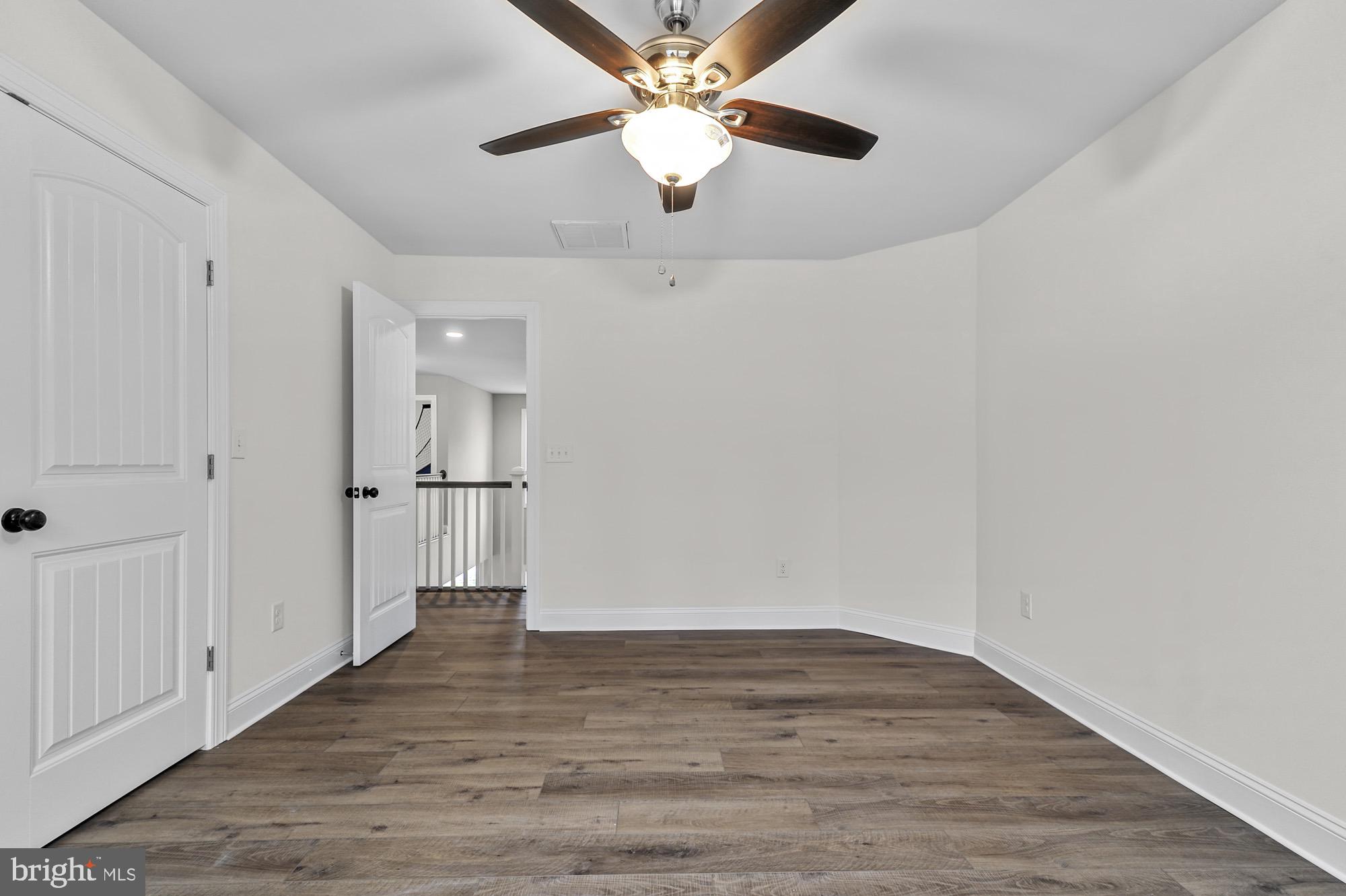 24180 WALRAVEN DR