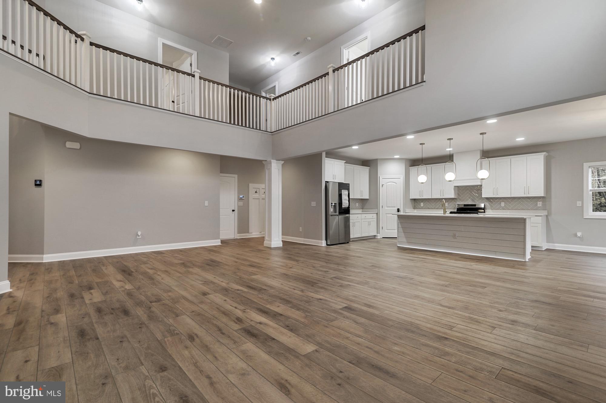 24180 WALRAVEN DR