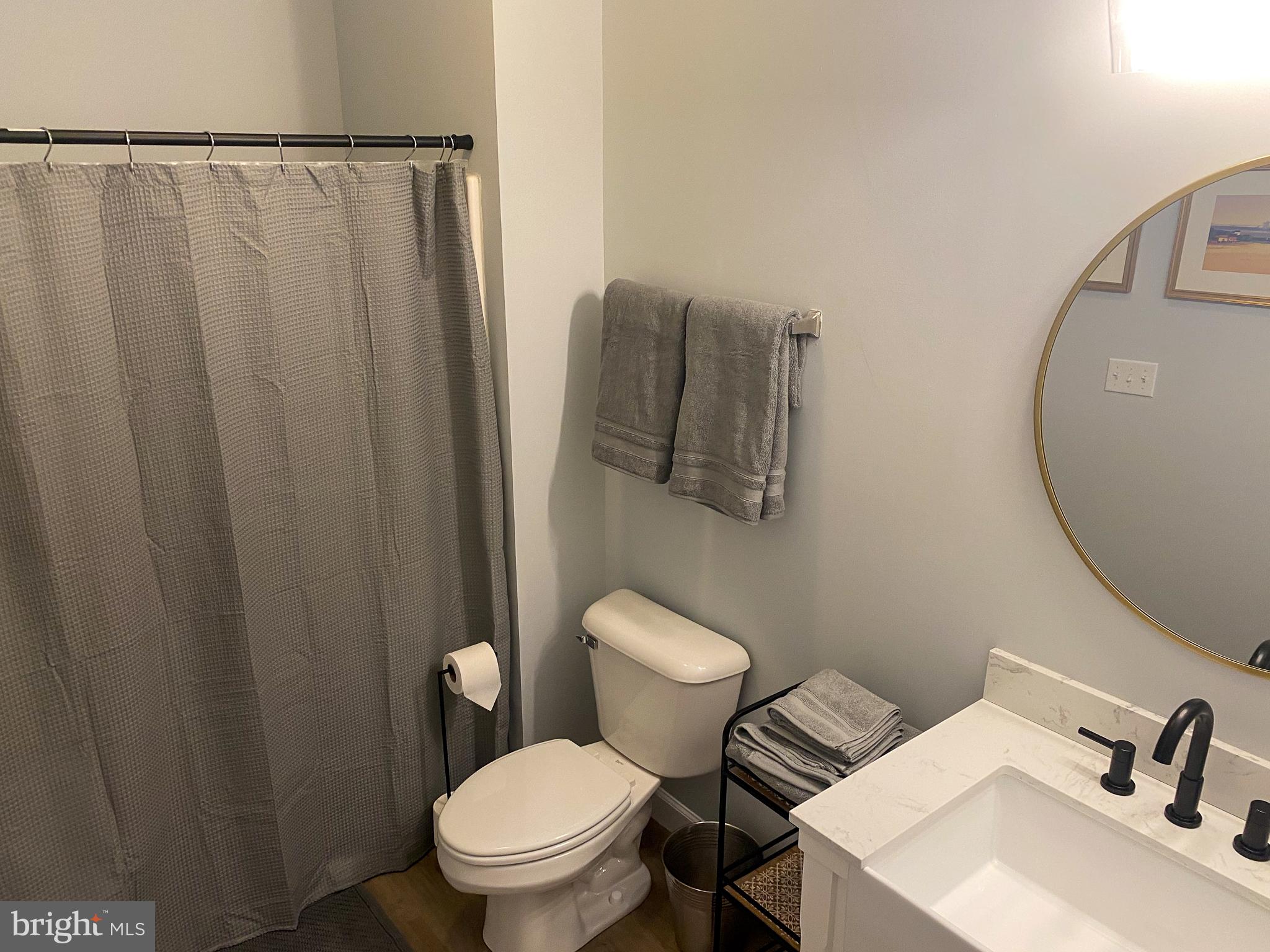 33130 N VILLAGE LOOP 3-303