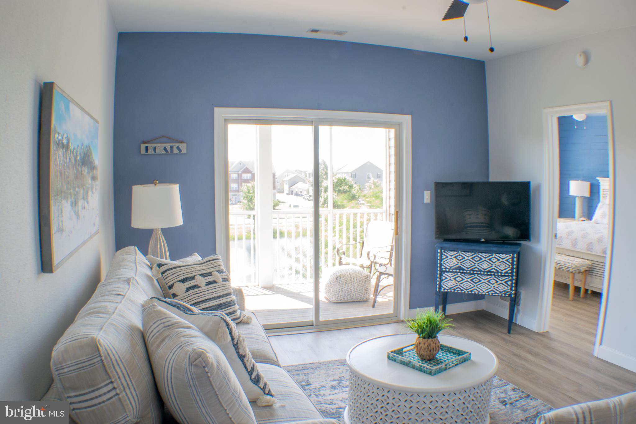 33130 N VILLAGE LOOP 3-303