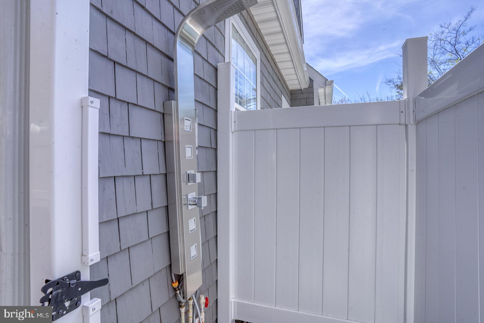 109 SCARBOROUGH AVENUE