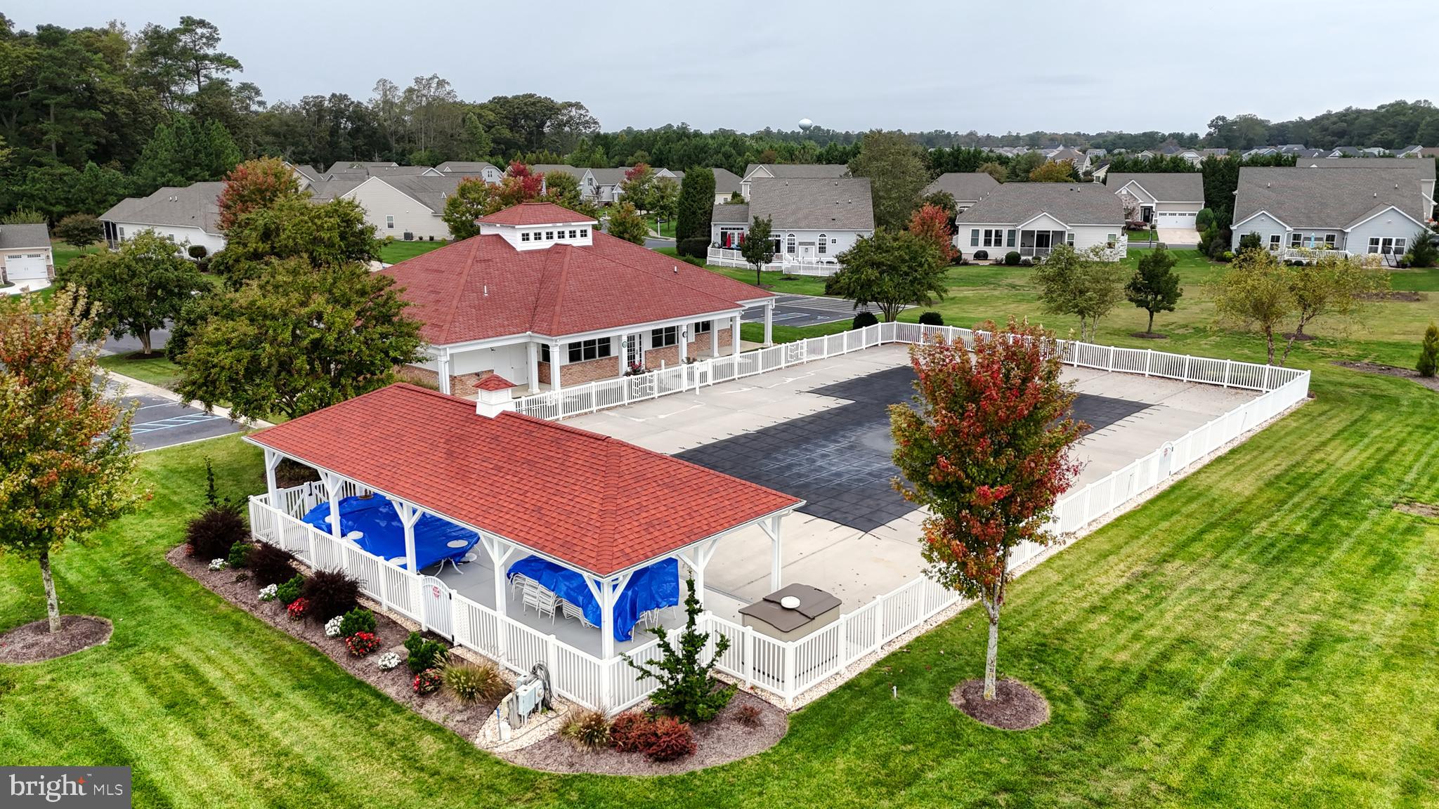 23553 CANOE COURT
