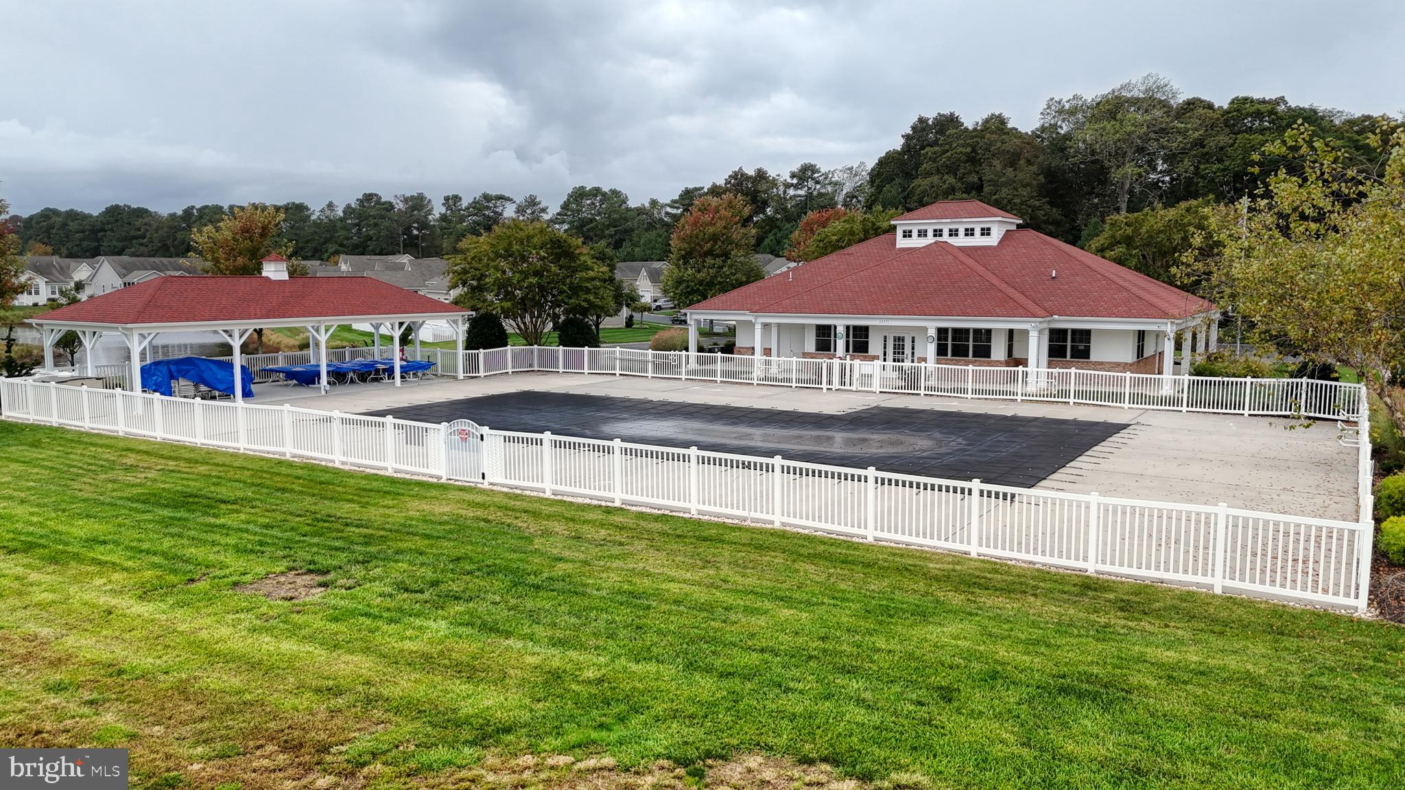 23553 CANOE COURT