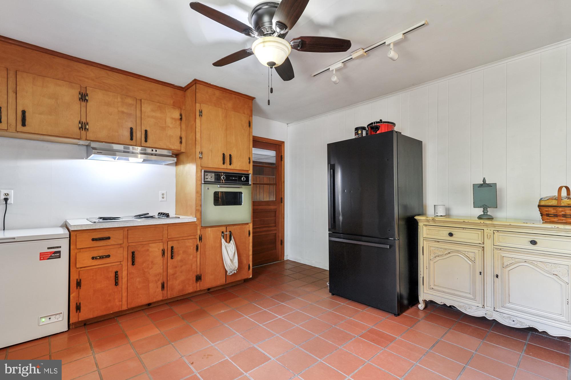 401 WISSEMAN AVENUE