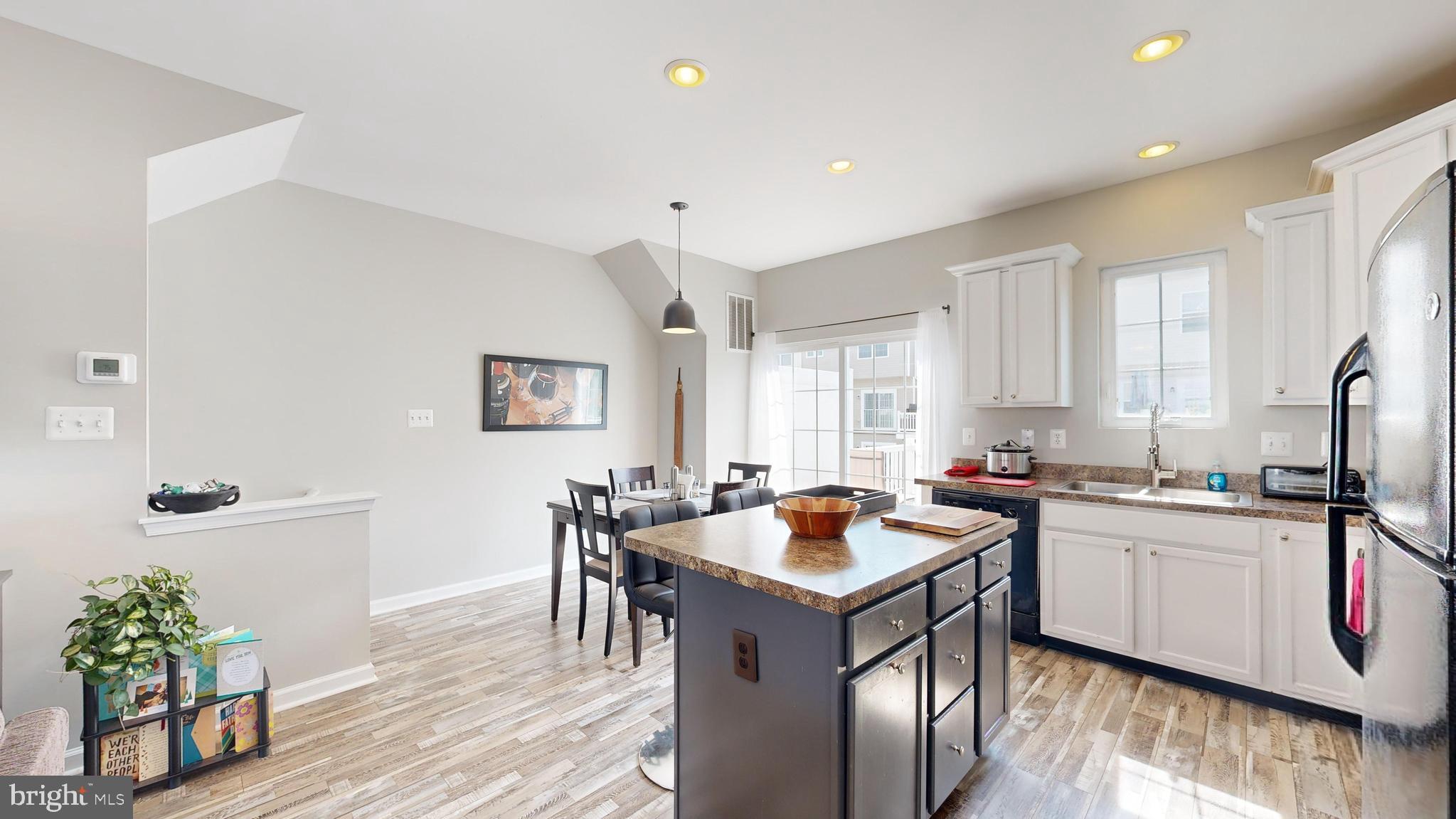 20643 E ALBERMARLE