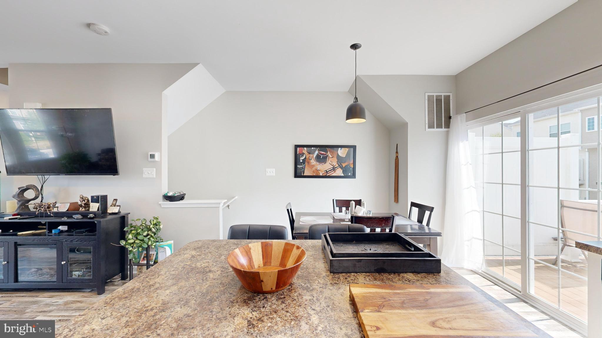 20643 E ALBERMARLE