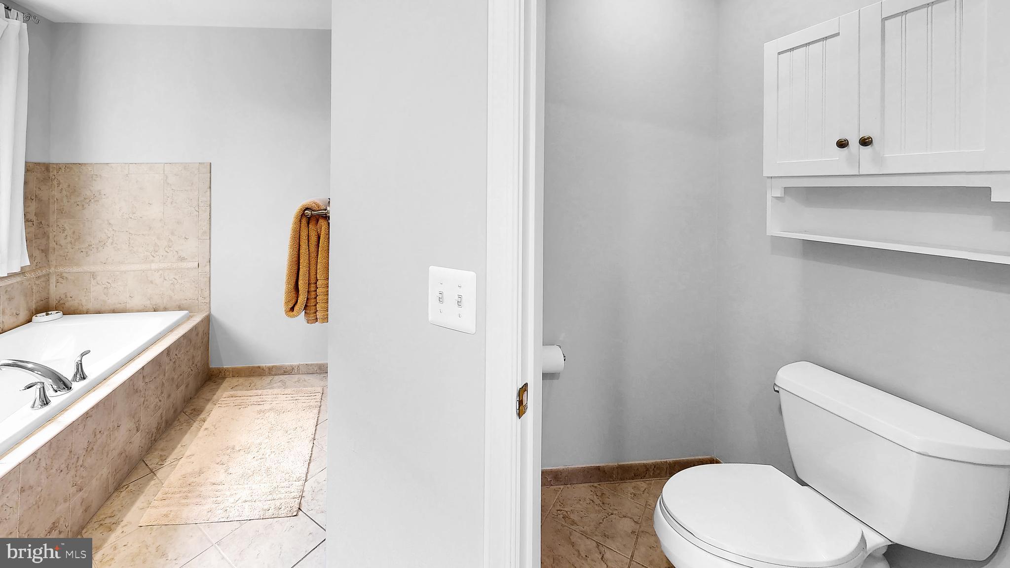 33114 AMBLING WAY 60
