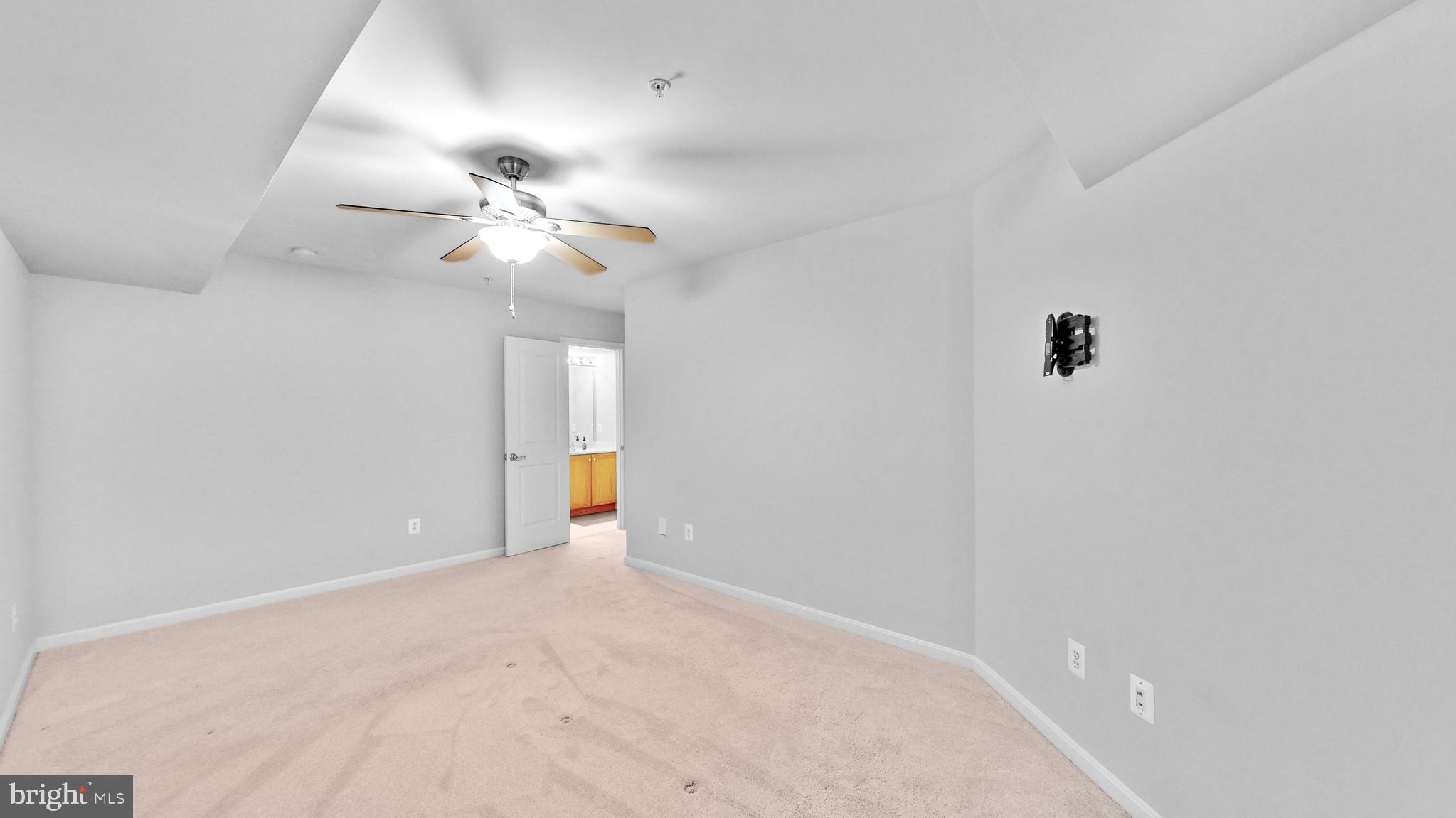 33114 AMBLING WAY 60
