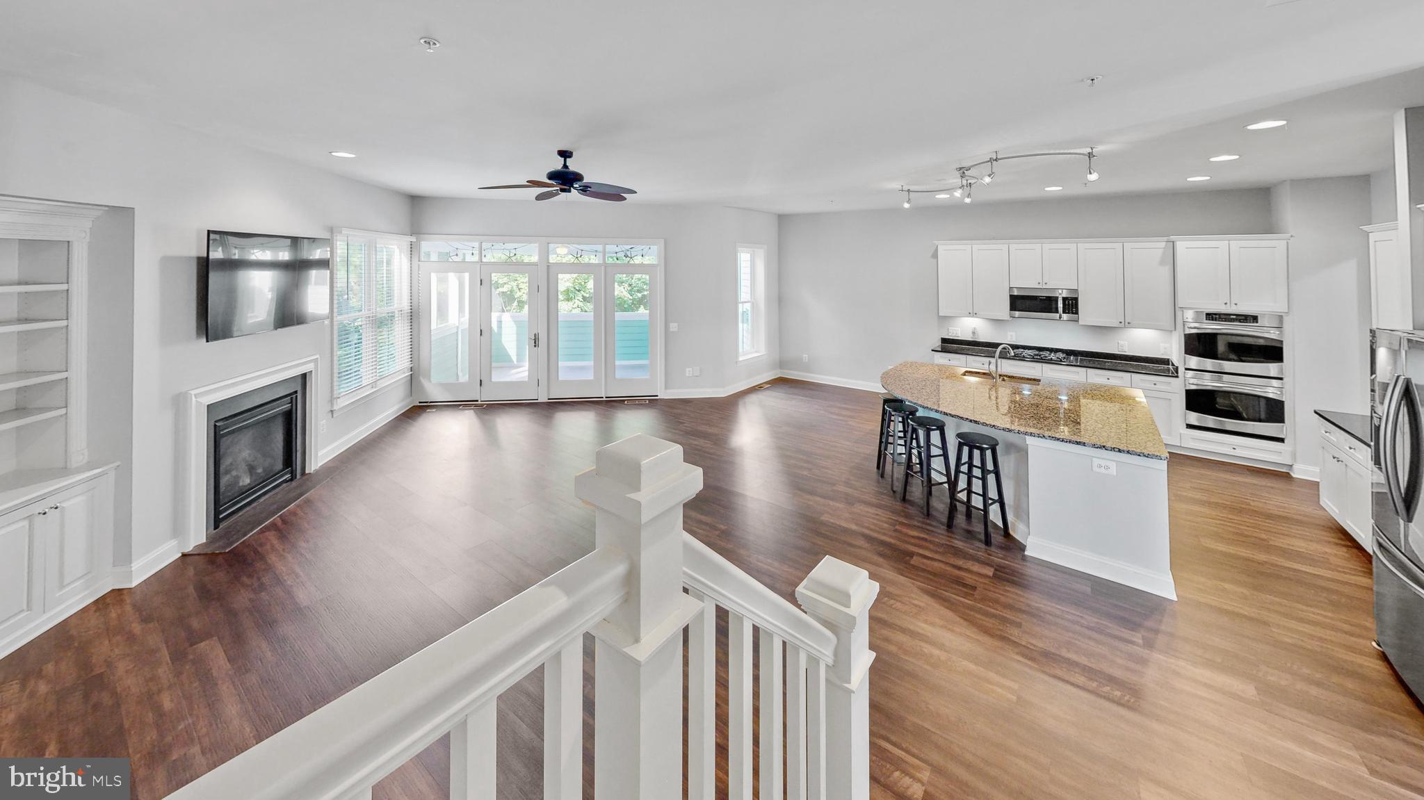 33114 AMBLING WAY 60
