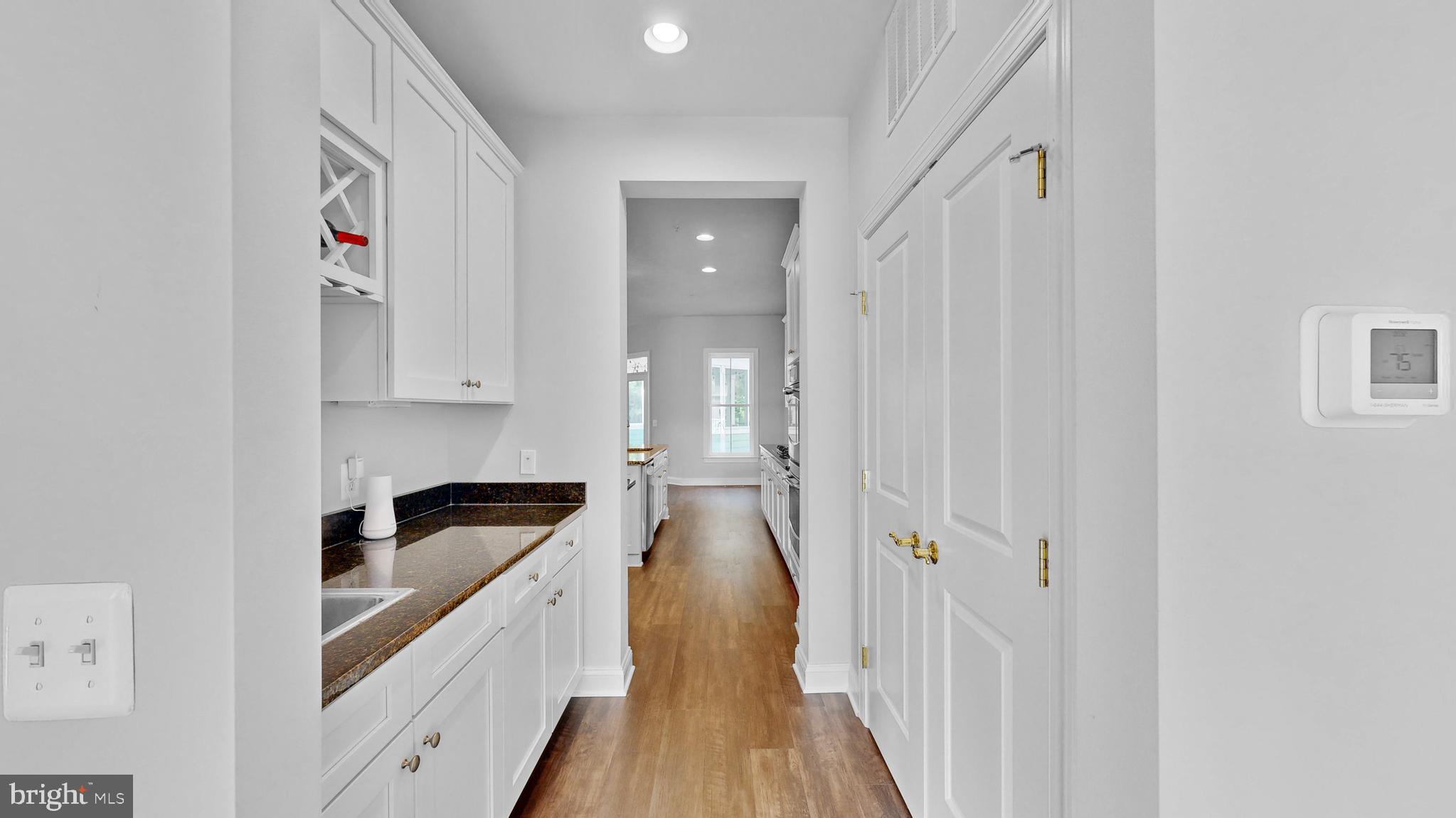 33114 AMBLING WAY 60