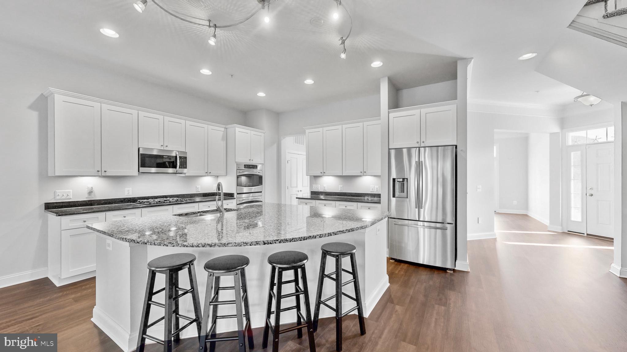 33114 AMBLING WAY 60