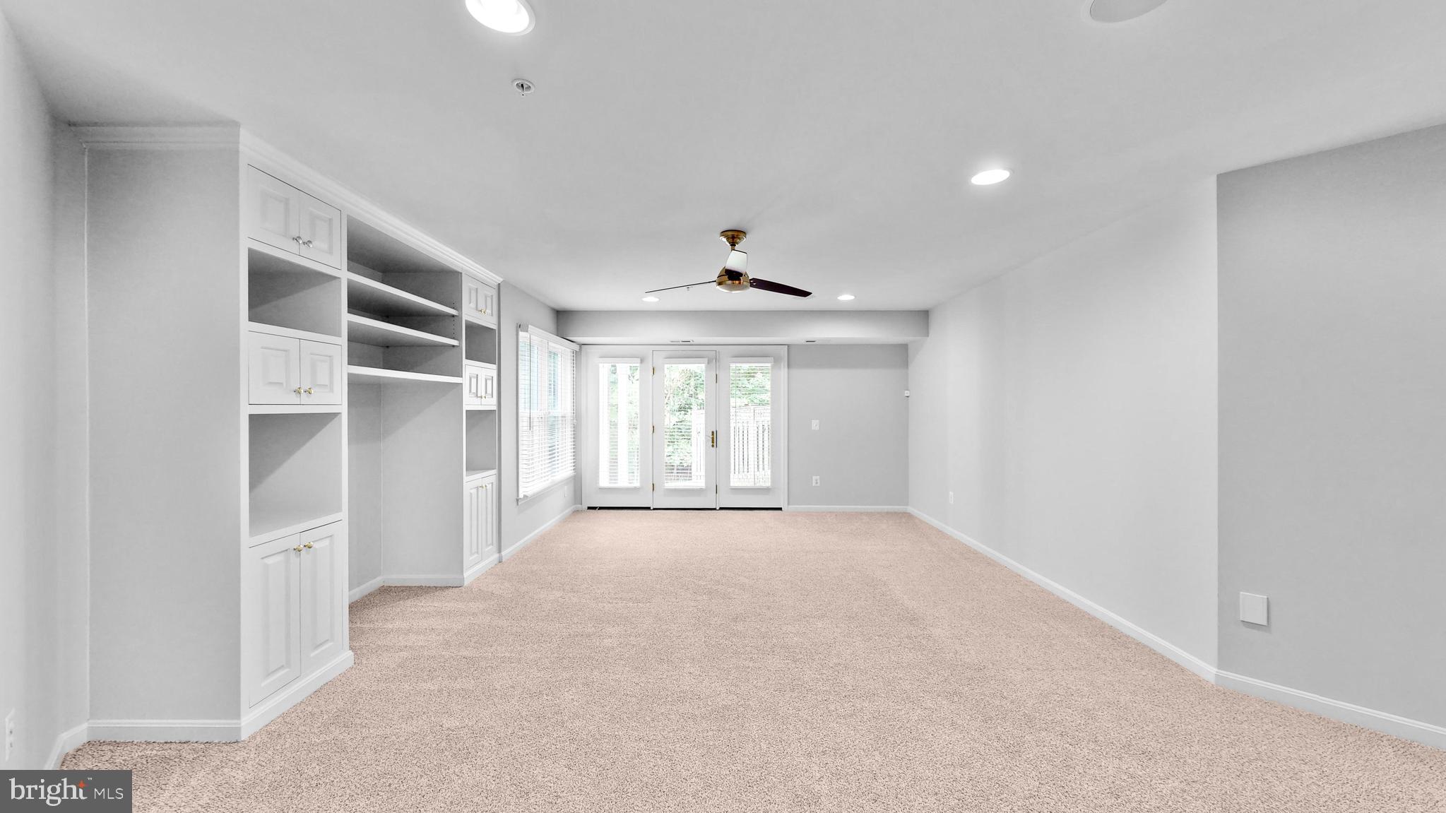 33114 AMBLING WAY 60