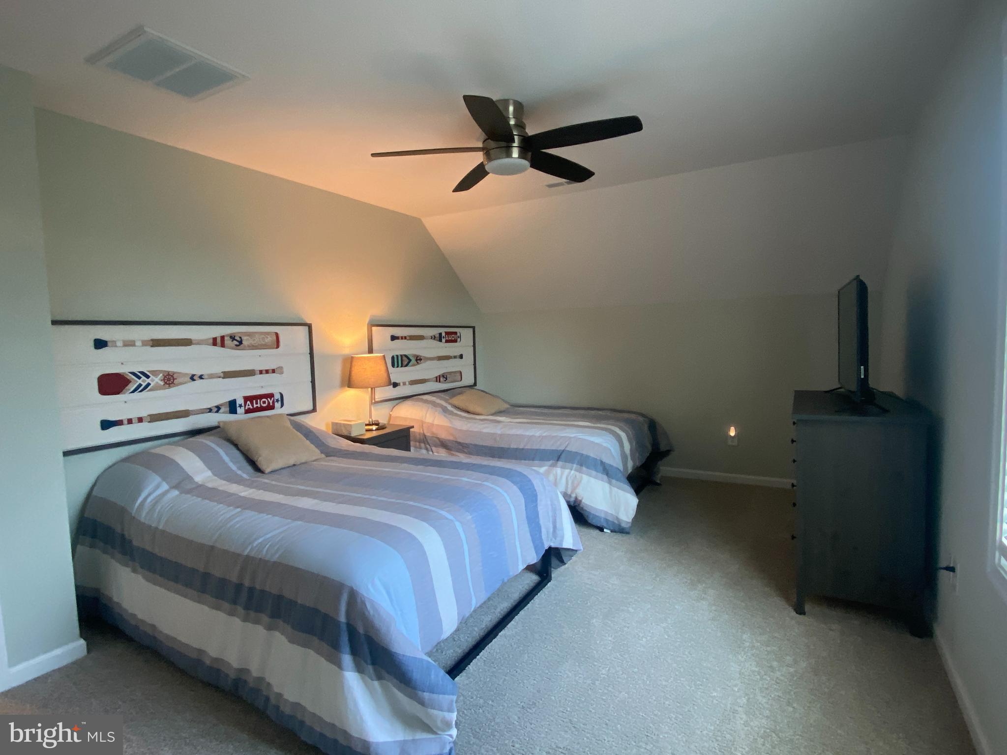 31033 BOAT YARD ROAD 1