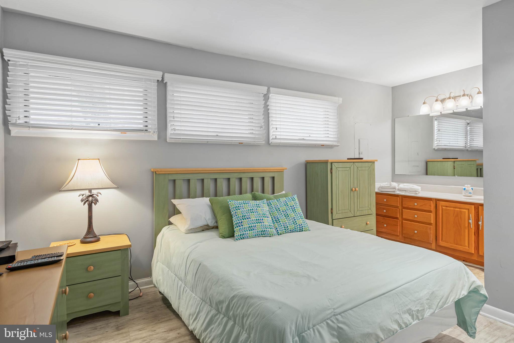 39452 WOODLAND COURT 6801