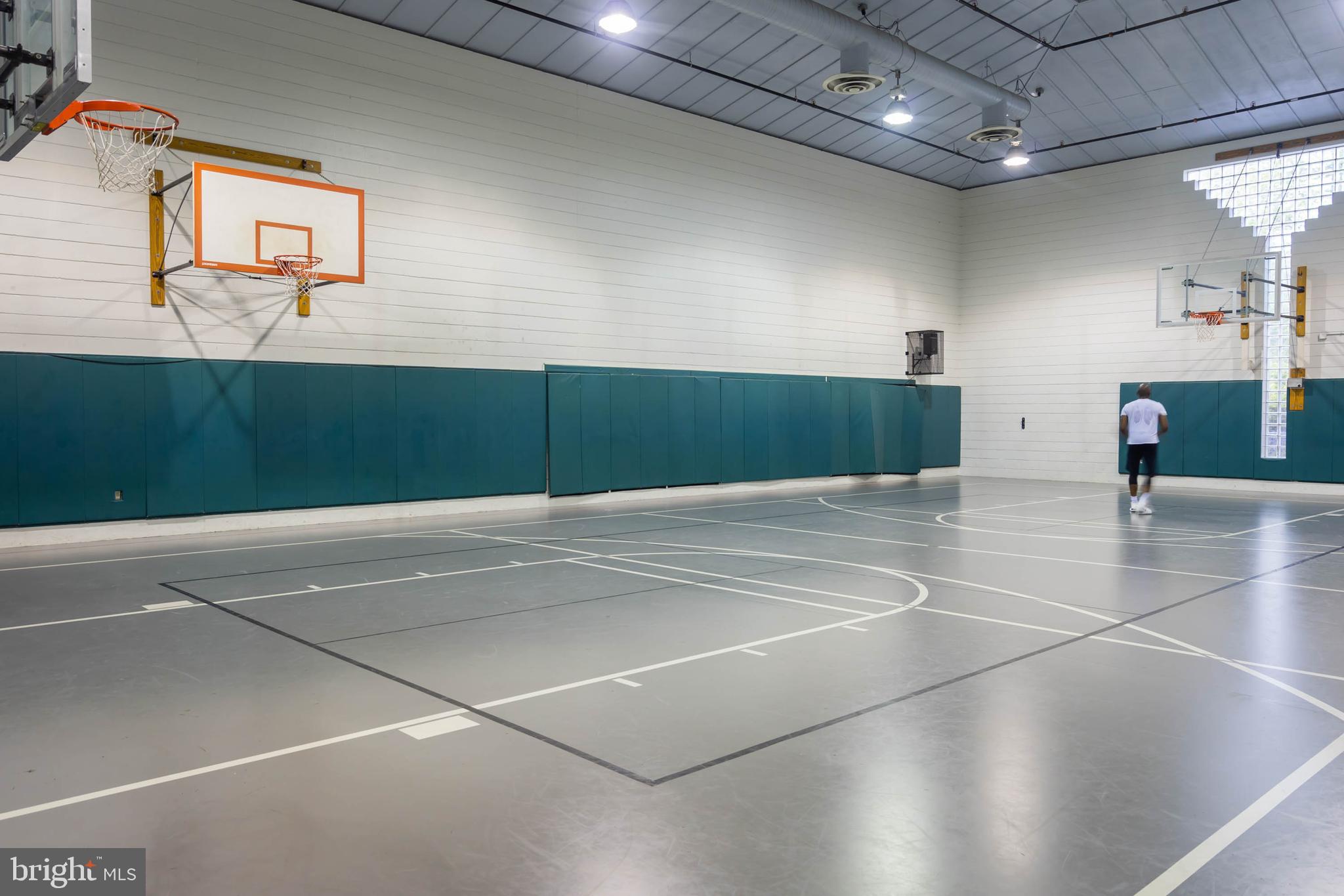 39452 WOODLAND COURT 6801