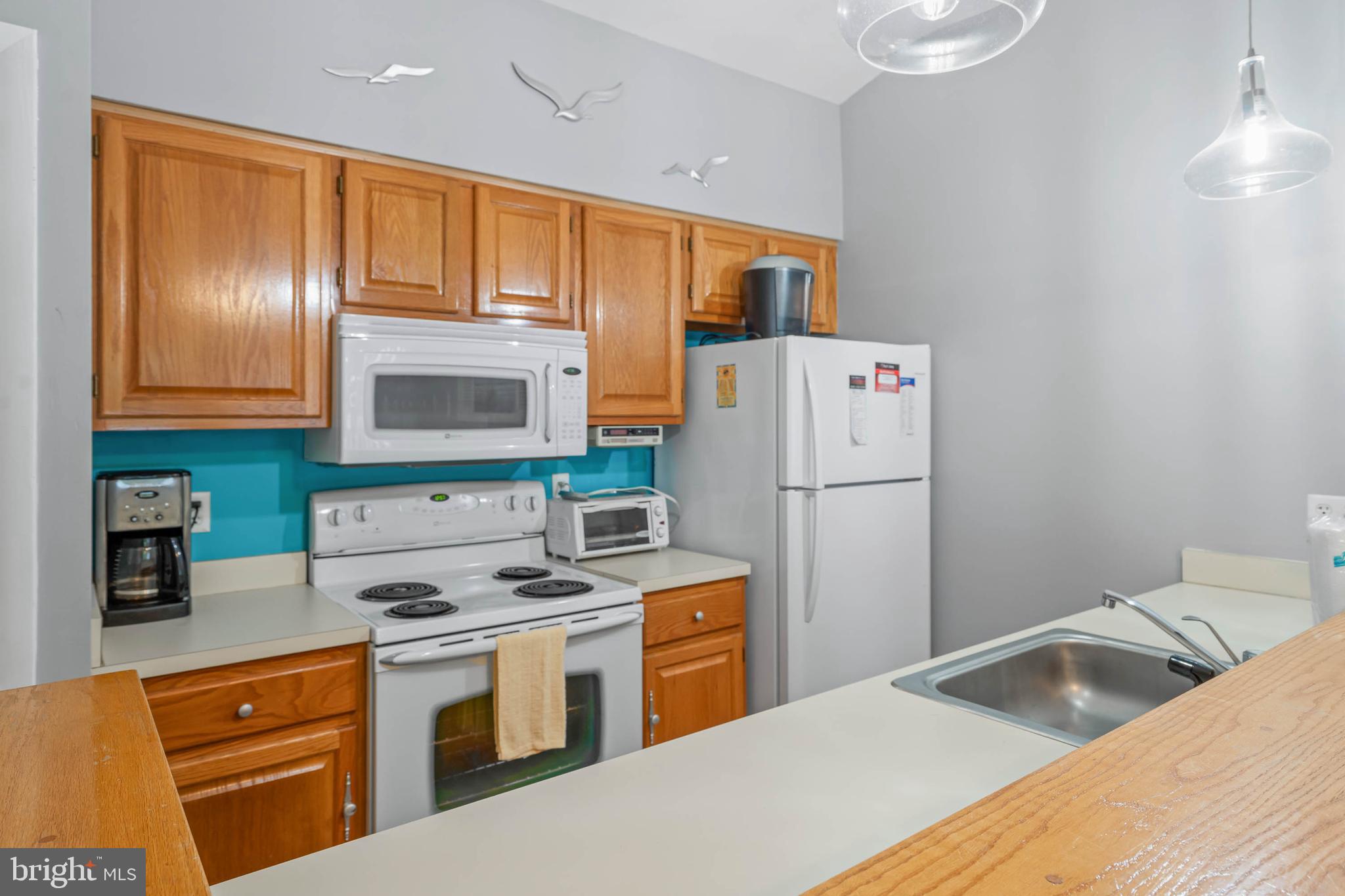 39452 WOODLAND COURT 6801