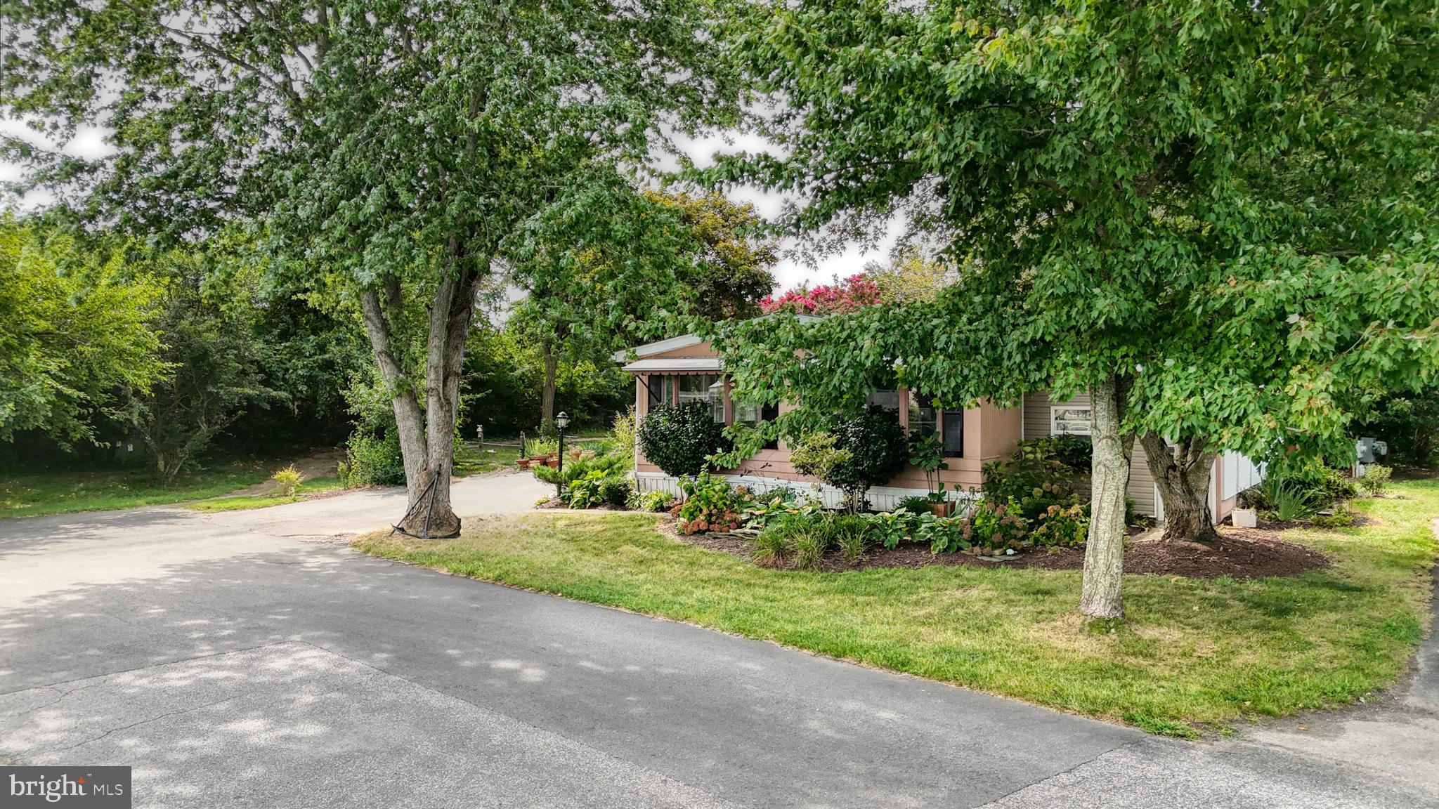 21 COLONIAL LANE