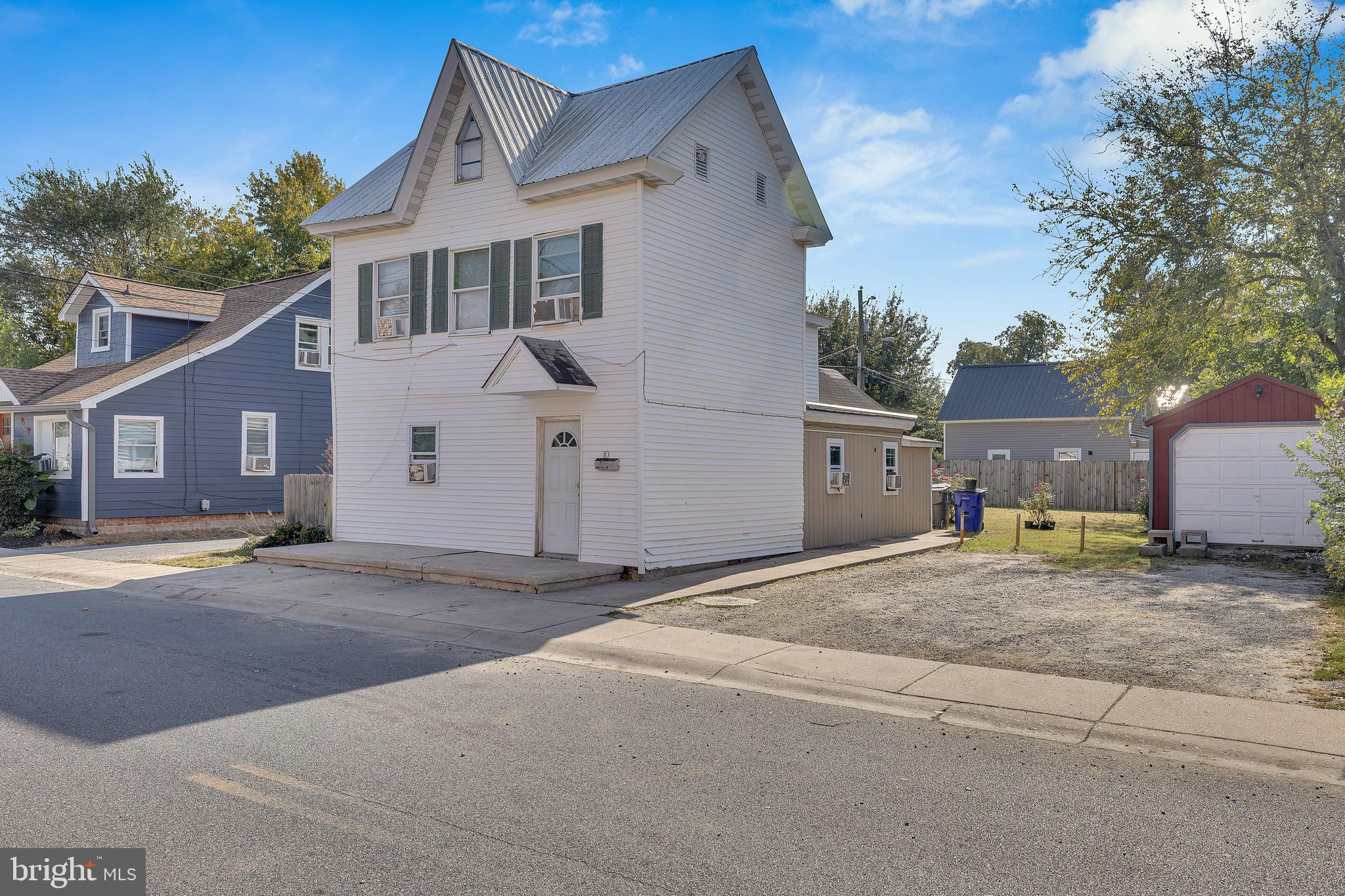 10 S KING STREET