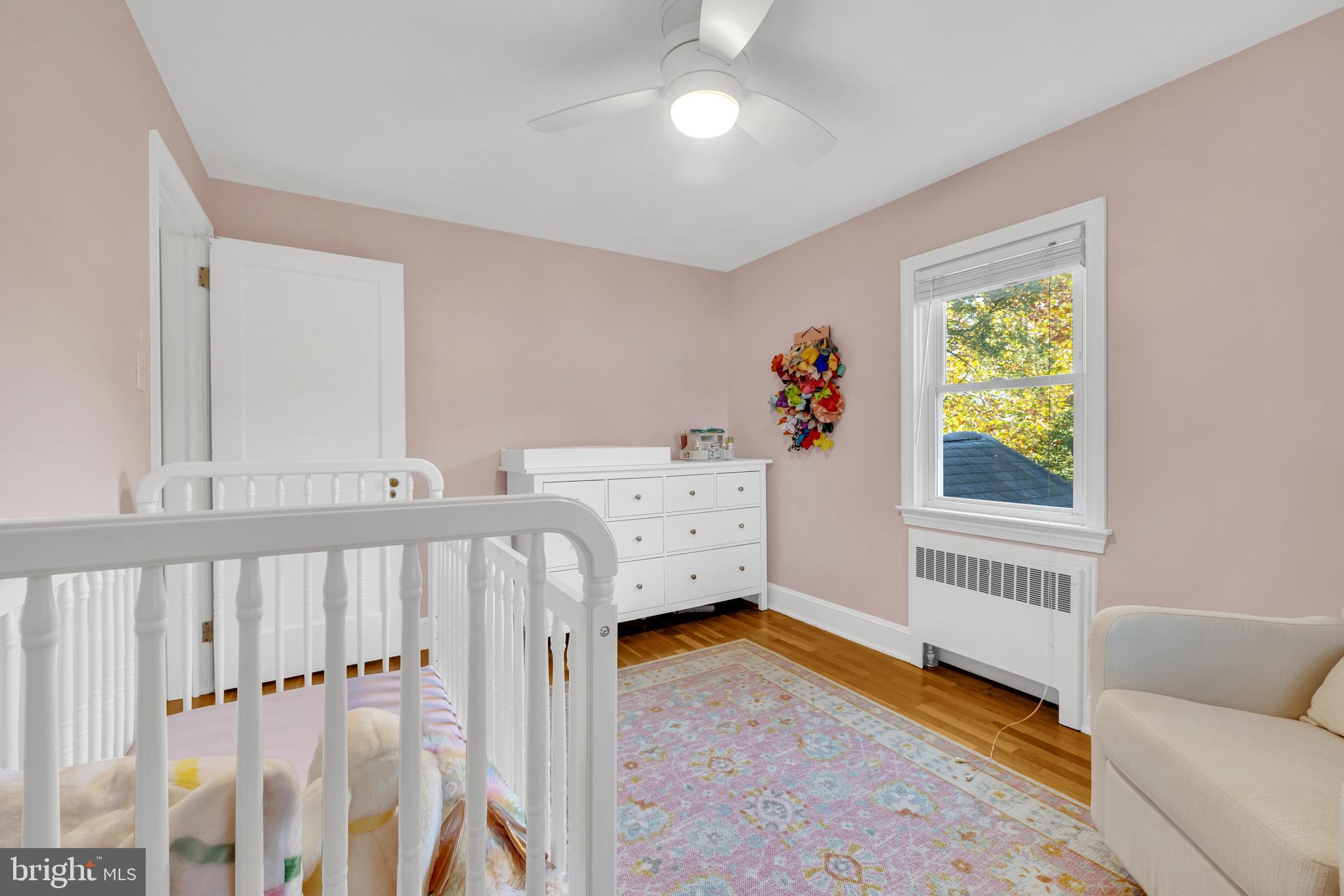 211/213 W LAUREL STREET