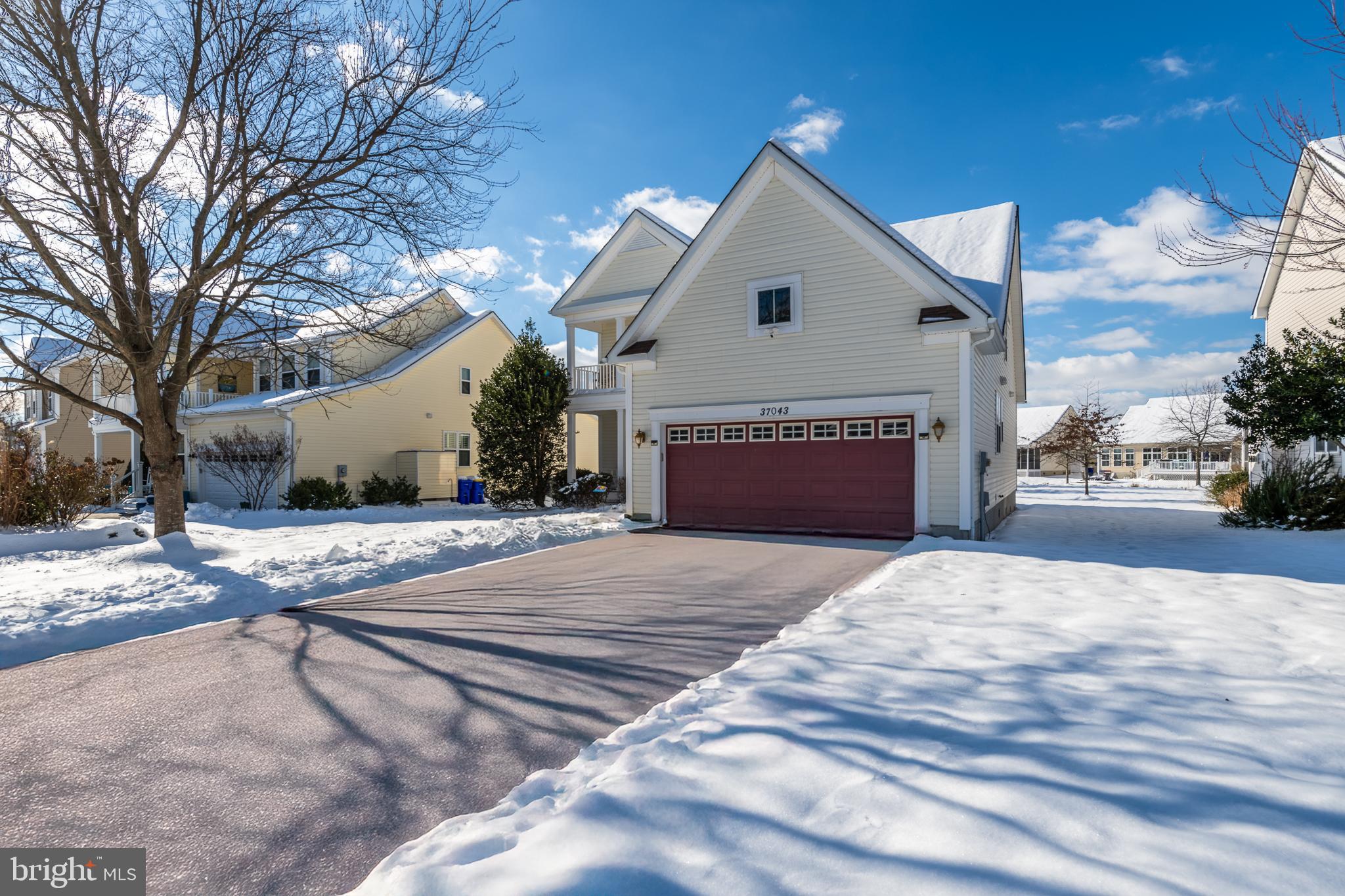 37043 TEAL COURT