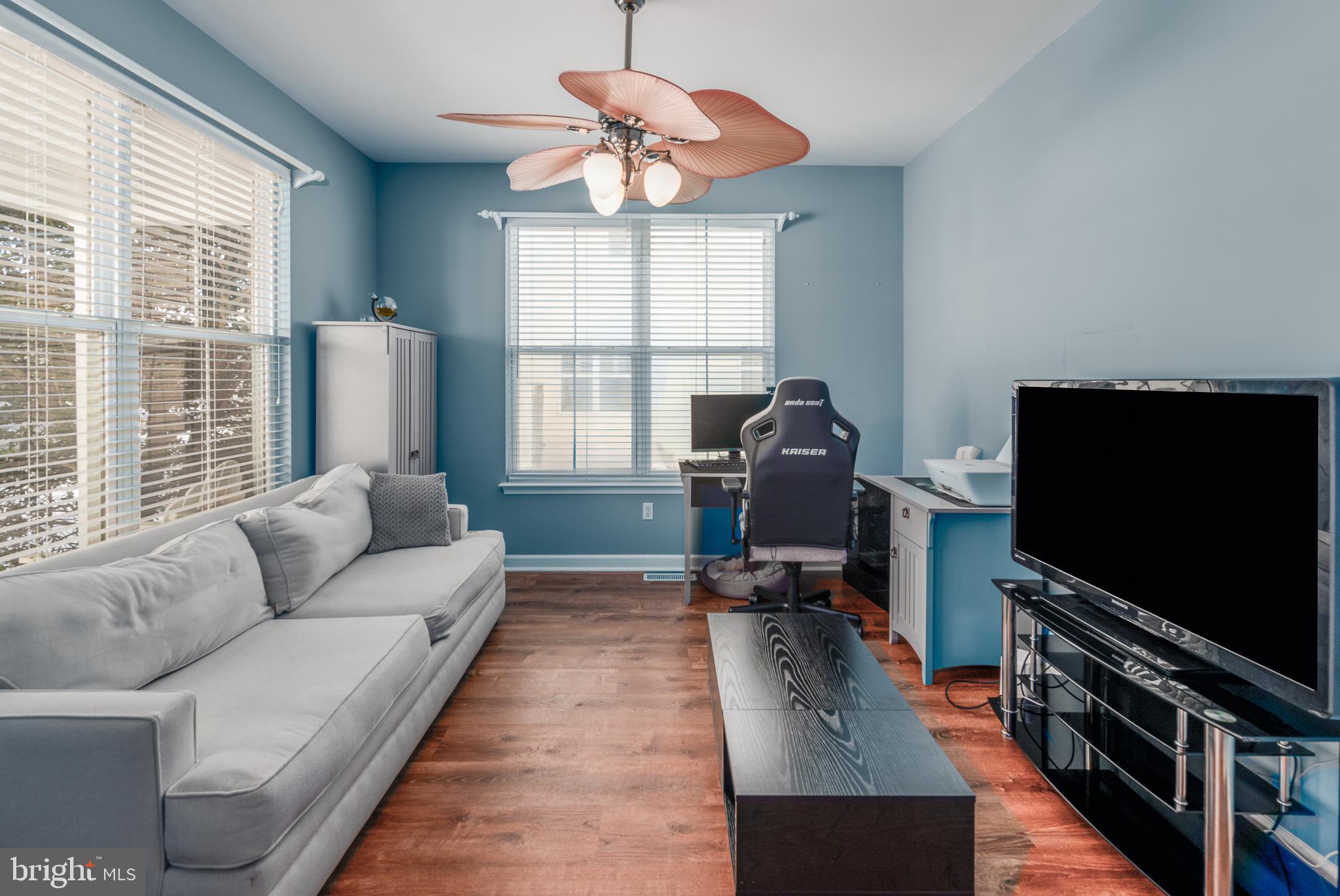 37043 TEAL COURT