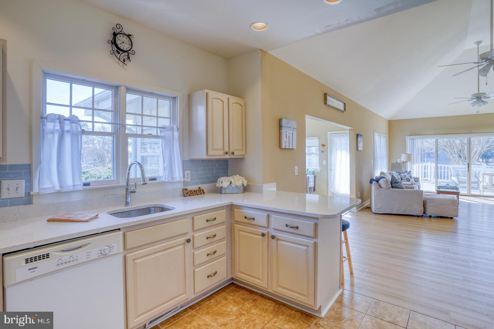 37329 LEE LANE C-4