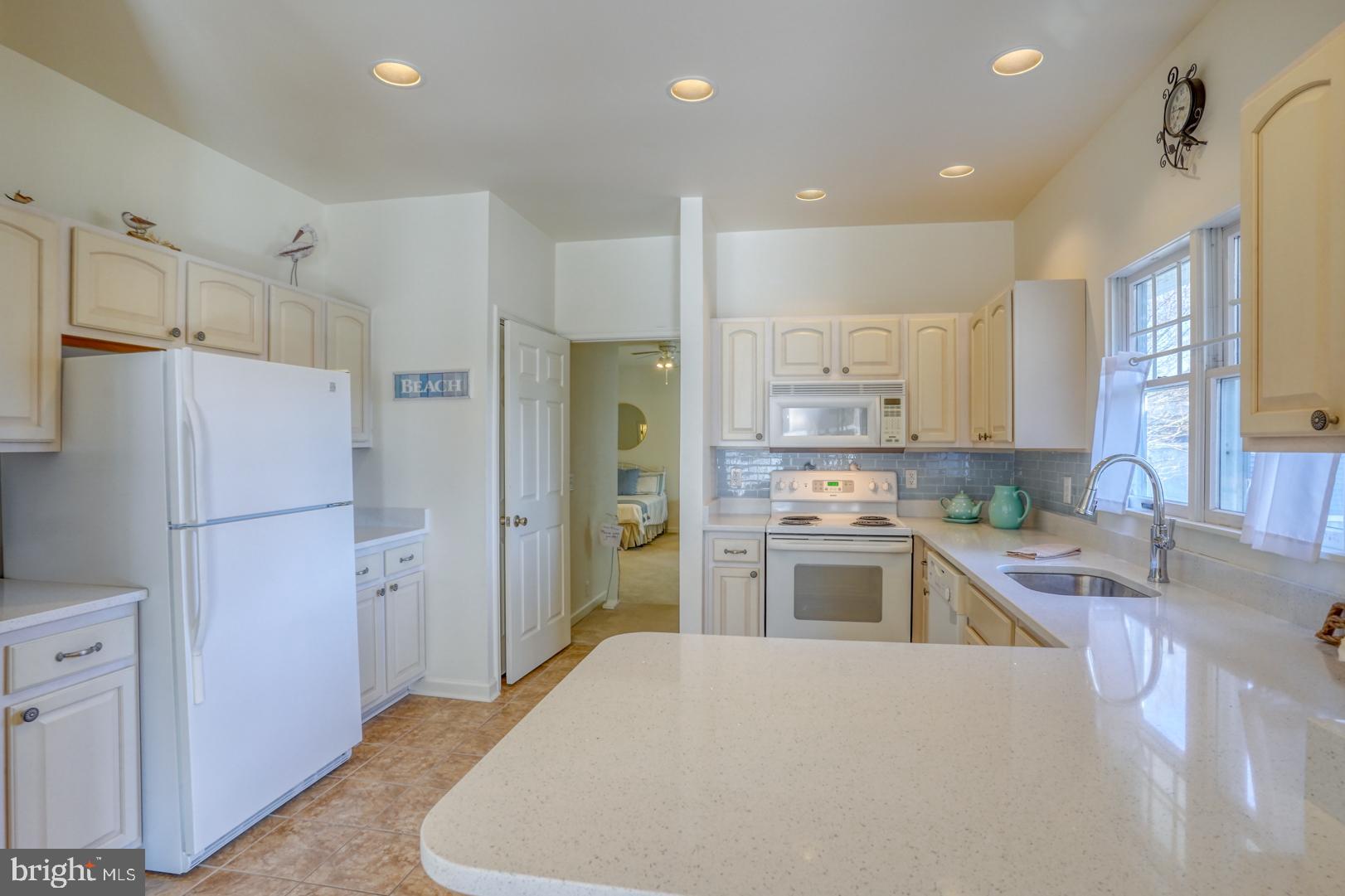 37329 LEE LANE C-4
