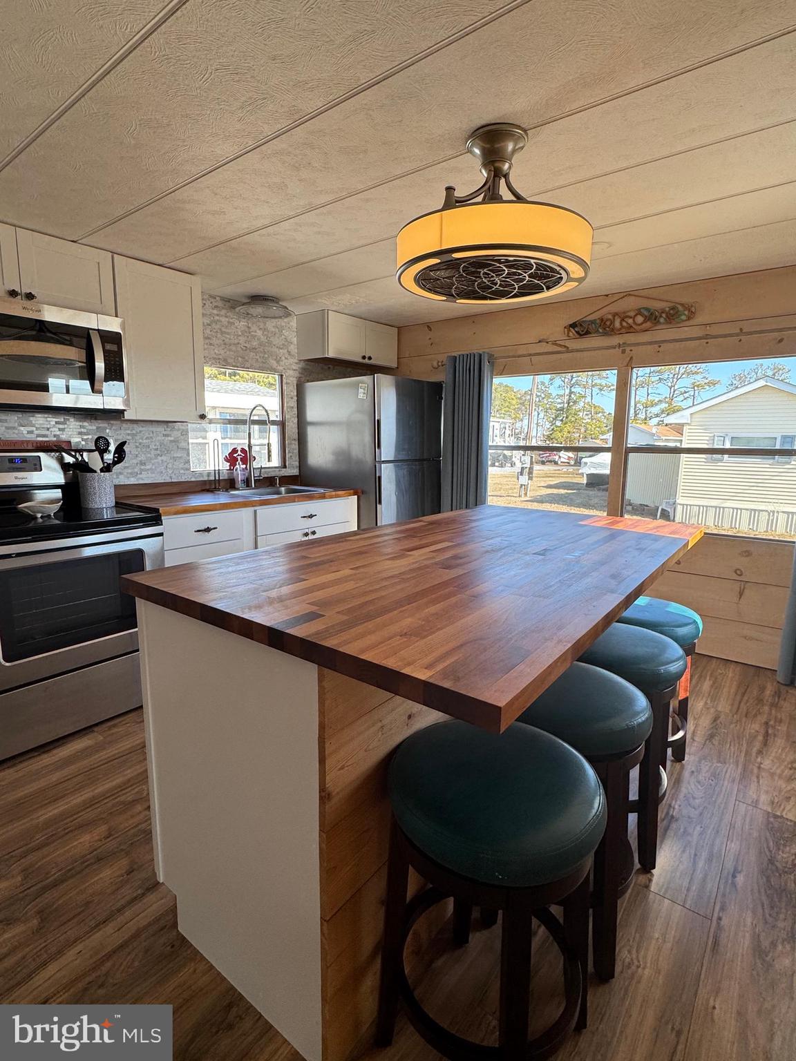 27543 WHELK LANE 9683