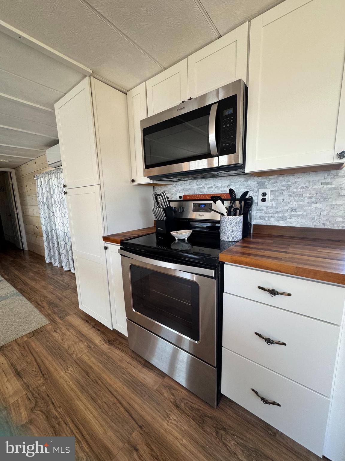 27543 WHELK LANE 9683